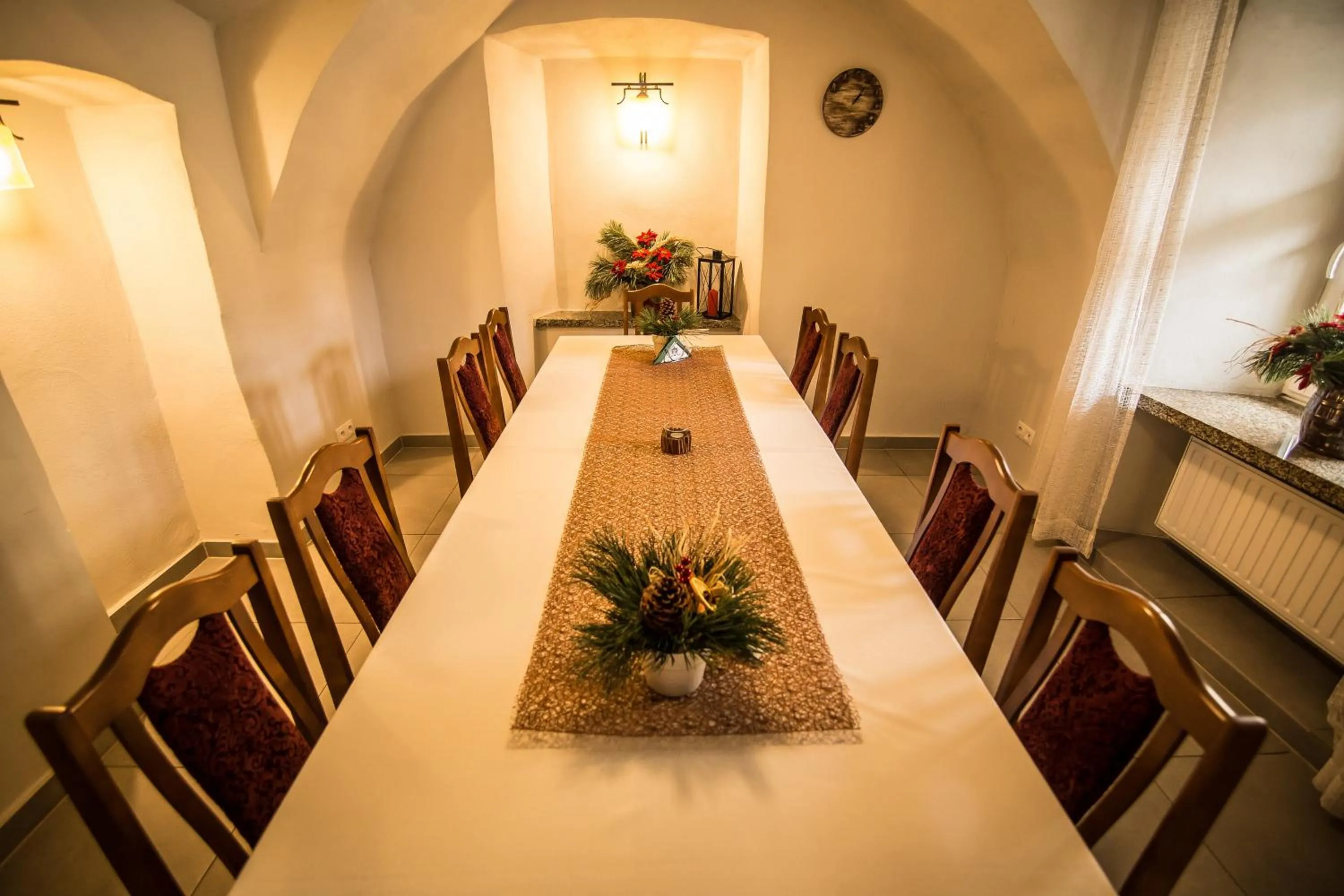 Restaurant/places to eat in Zajazd Biskupi