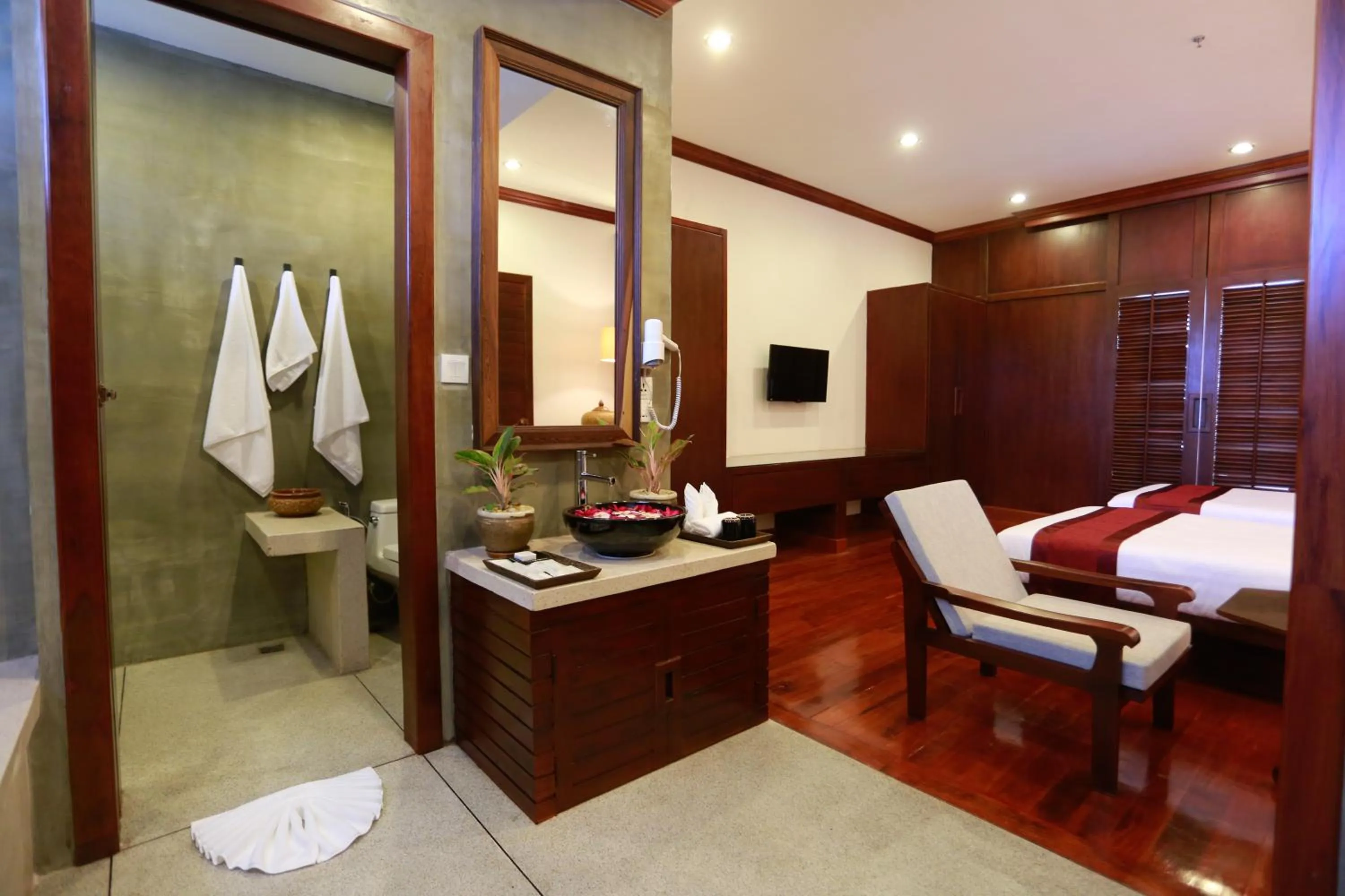 Bathroom, Bed in The Moon Residence & Spa