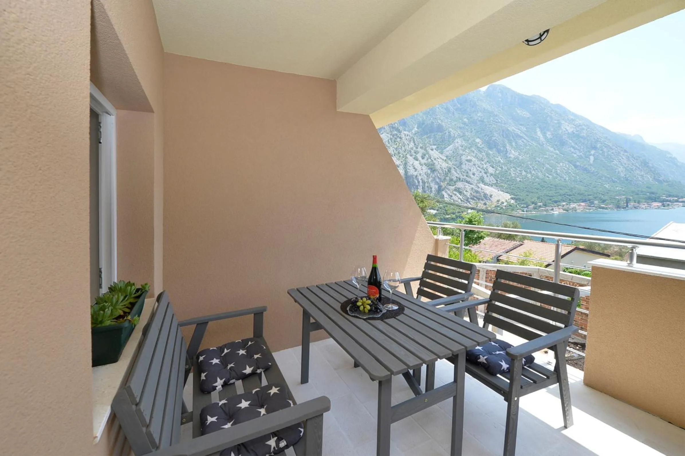 J & P Apartments Orahovac