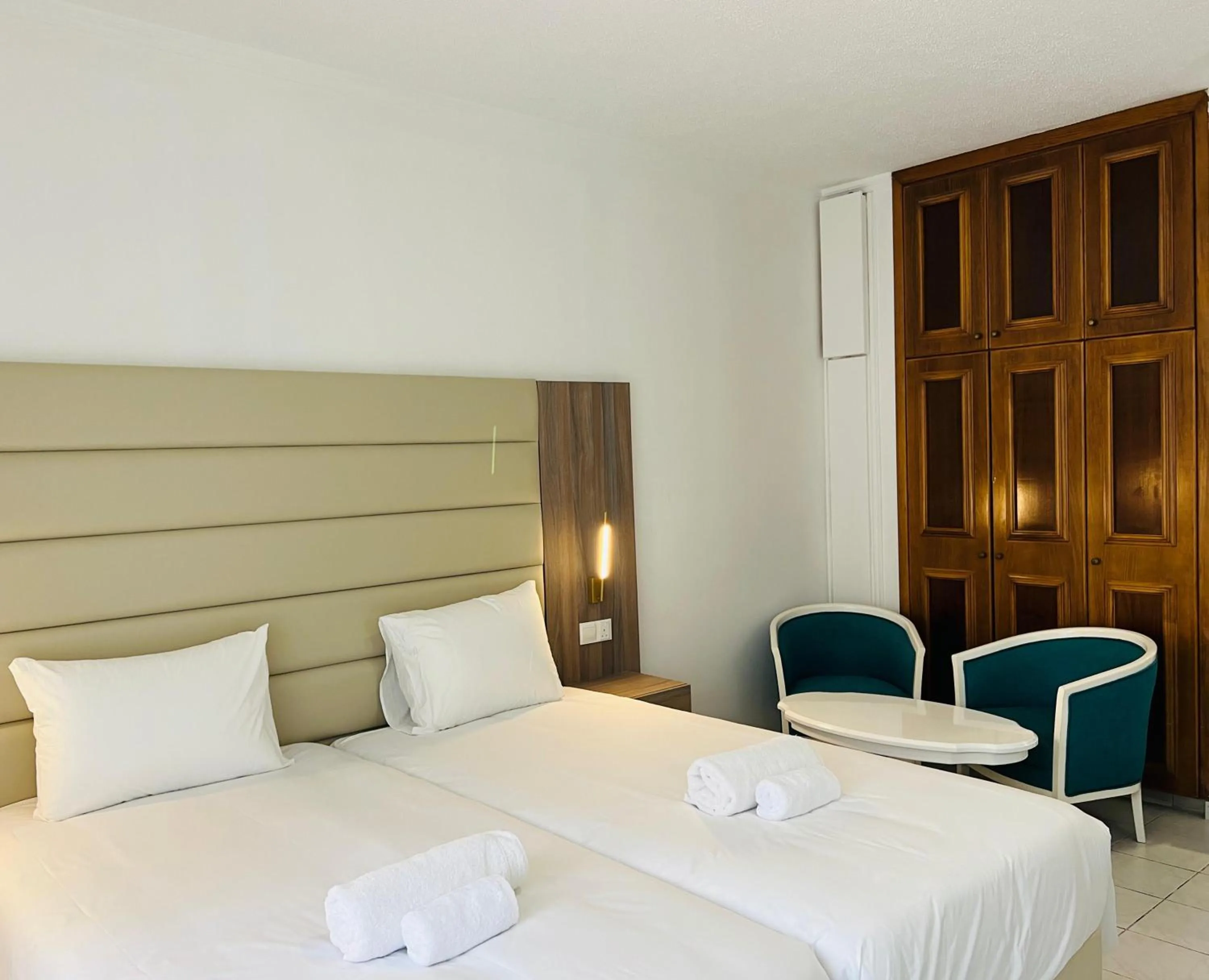 Marlita Beach Hotel Apartments