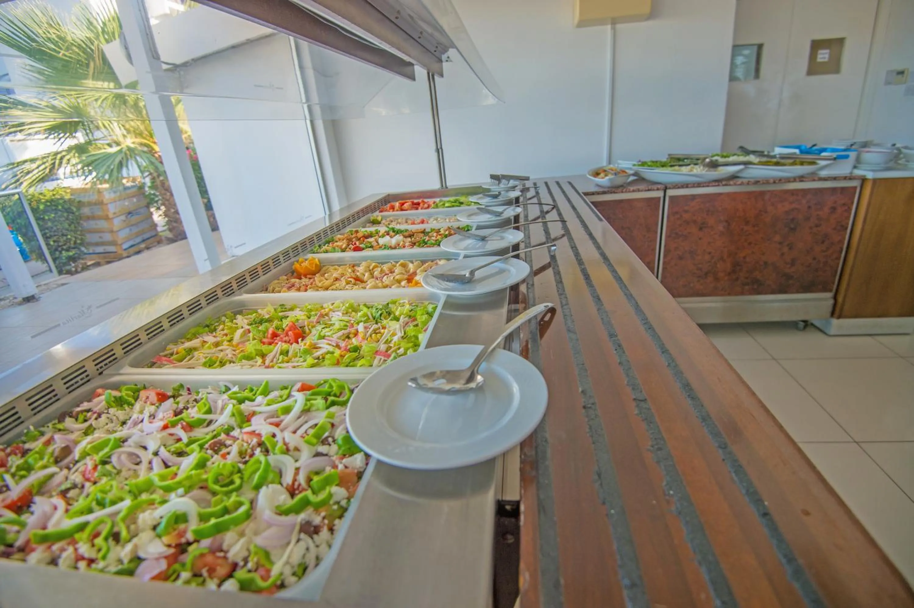 Marlita Beach Hotel Apartments