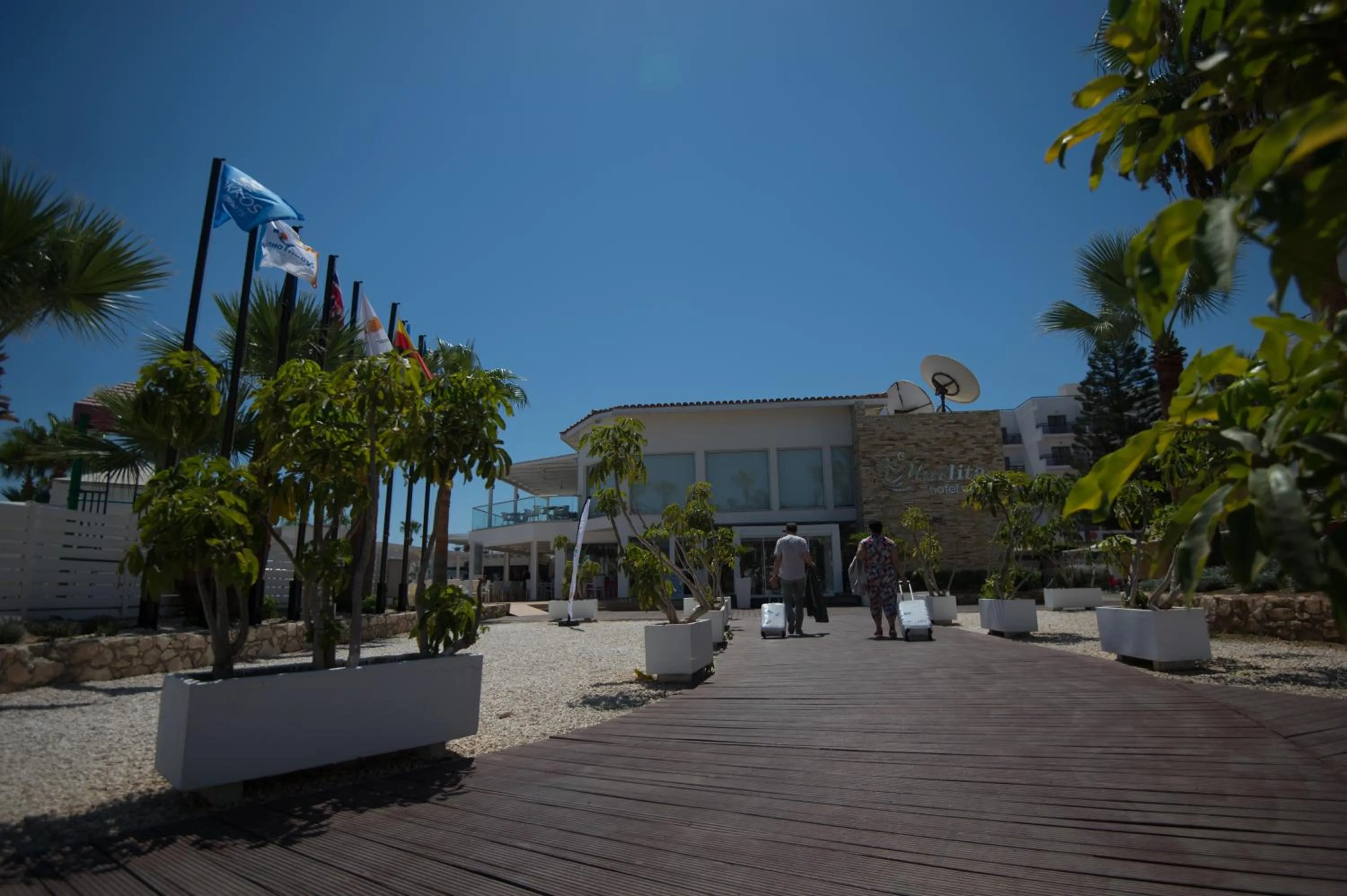 Marlita Beach Hotel Apartments
