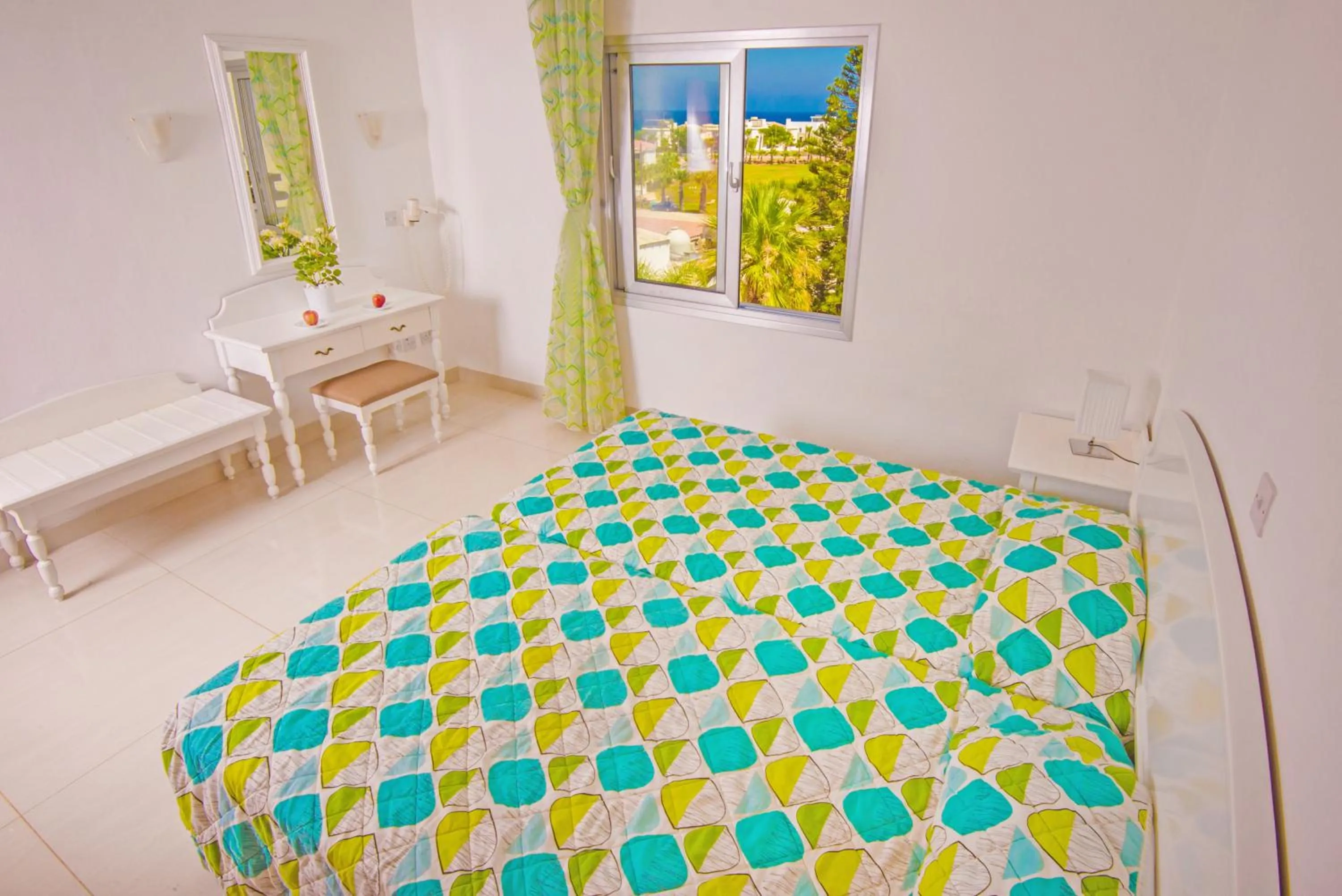 Marlita Beach Hotel Apartments