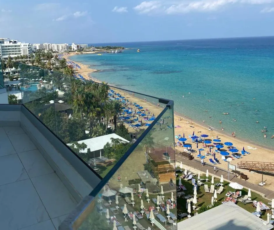 Day in Silver Sands Beach Hotel