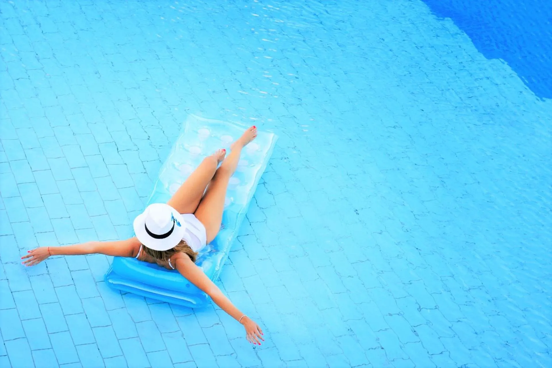 Guests in Silver Sands Beach Hotel