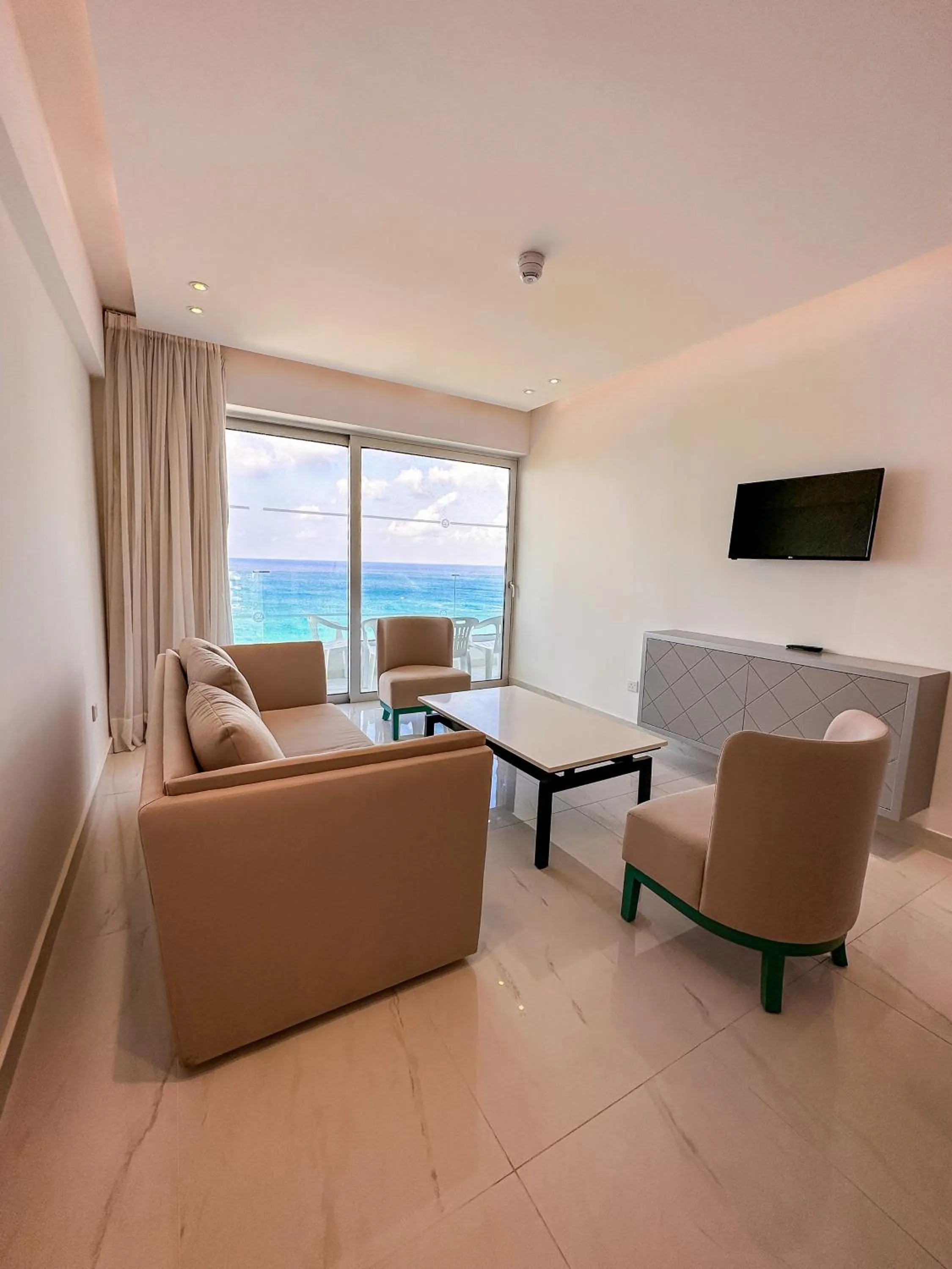 Silver Sands Beach Hotel