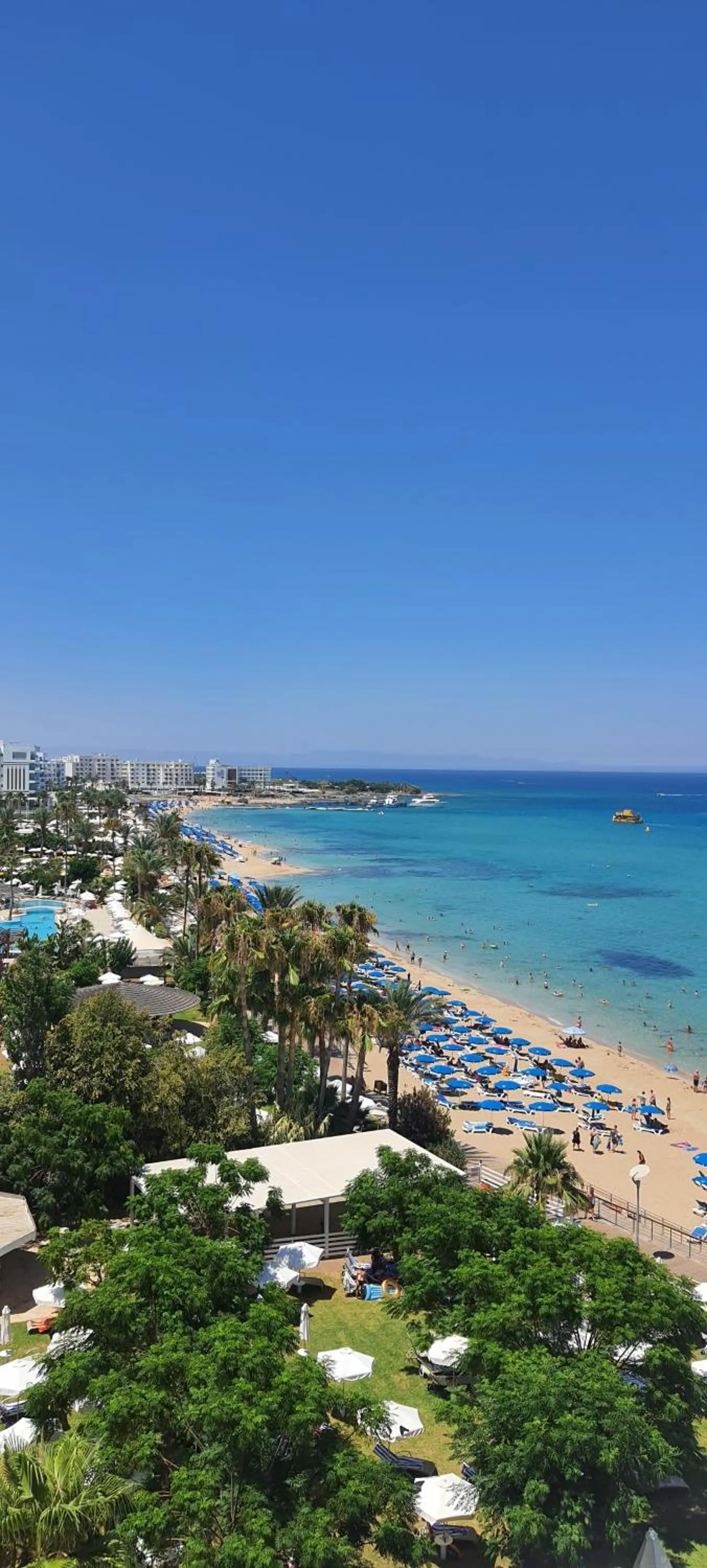 Day in Silver Sands Beach Hotel