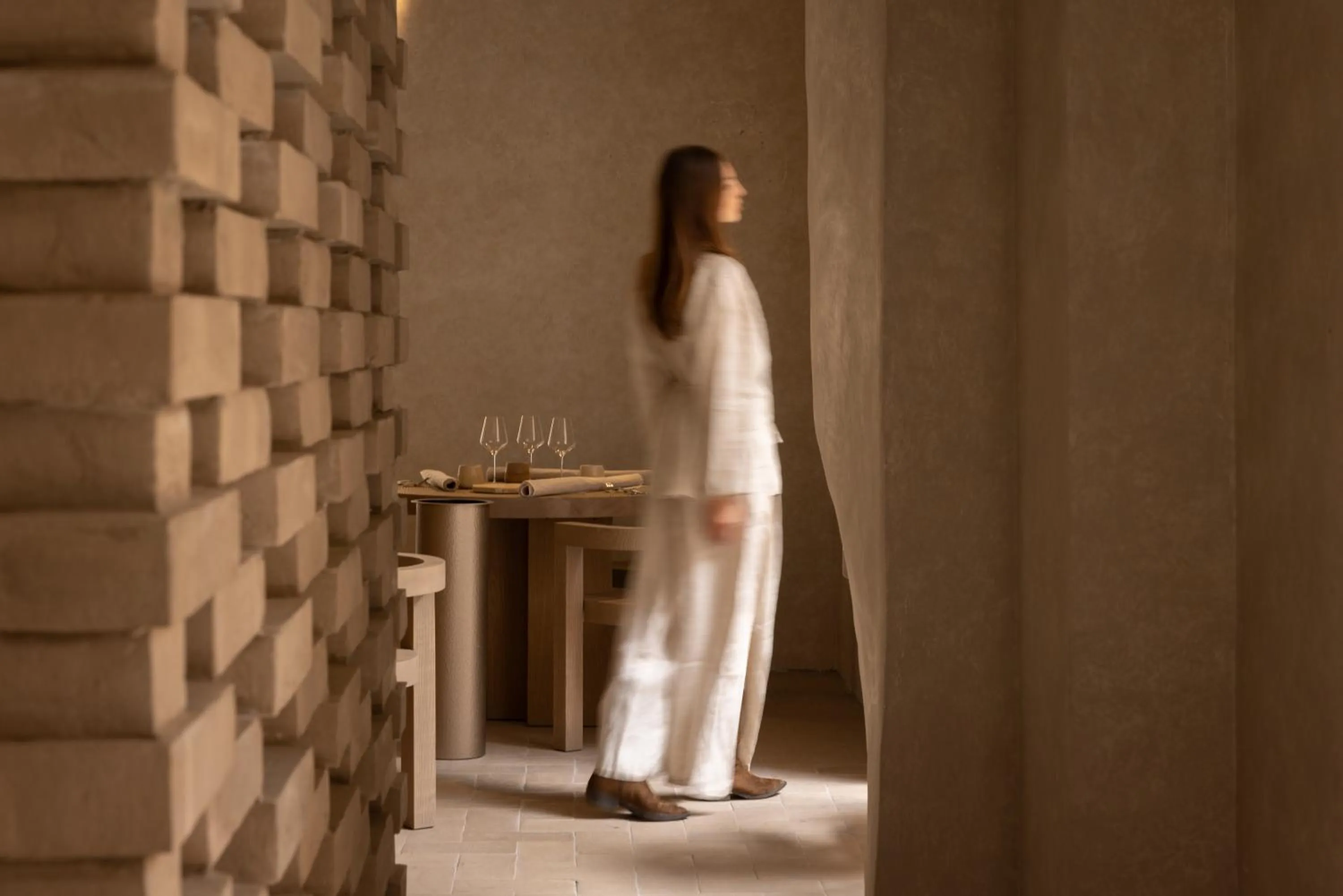 Restaurant/places to eat in Nomos Hotel