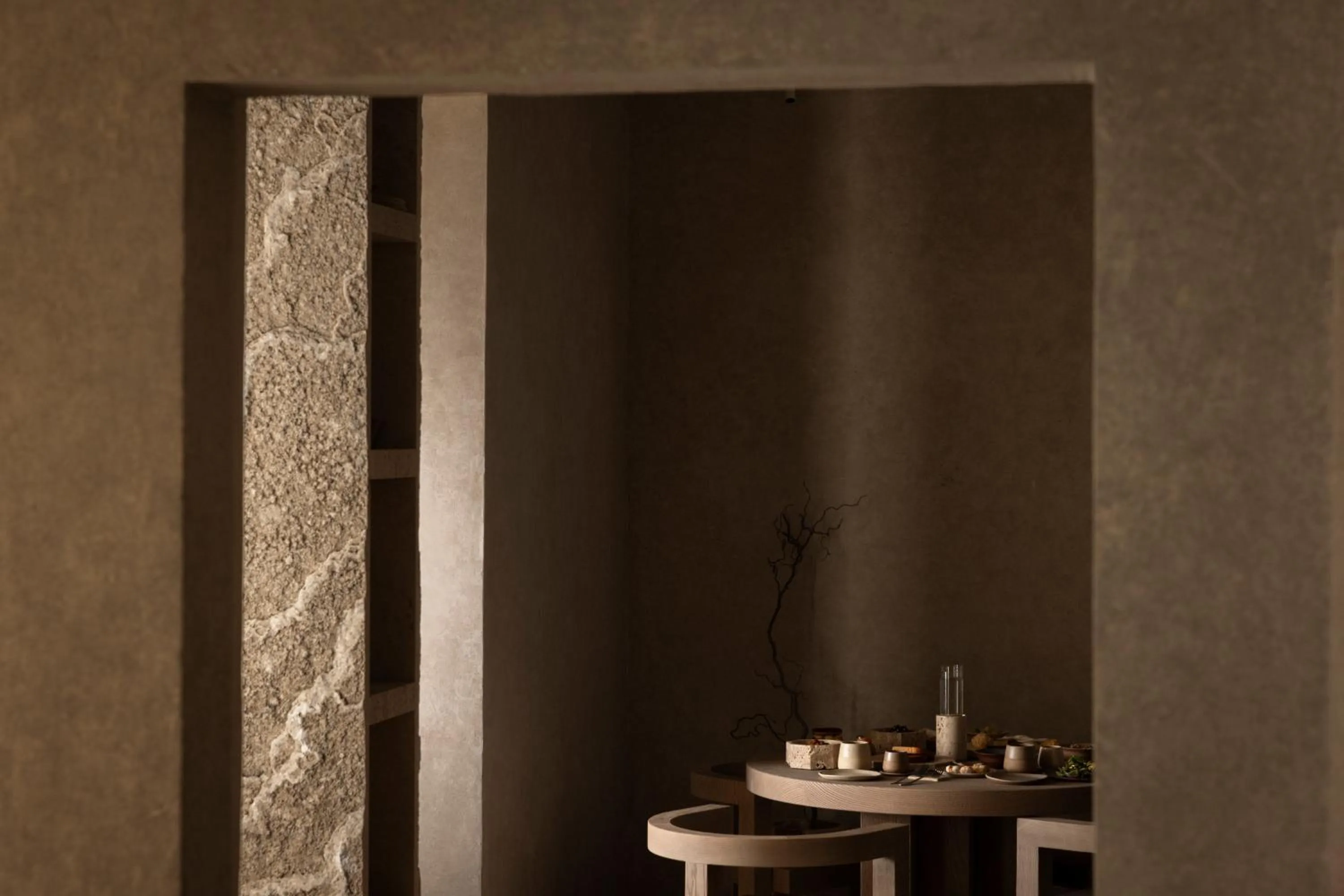 Restaurant/places to eat in Nomos Hotel