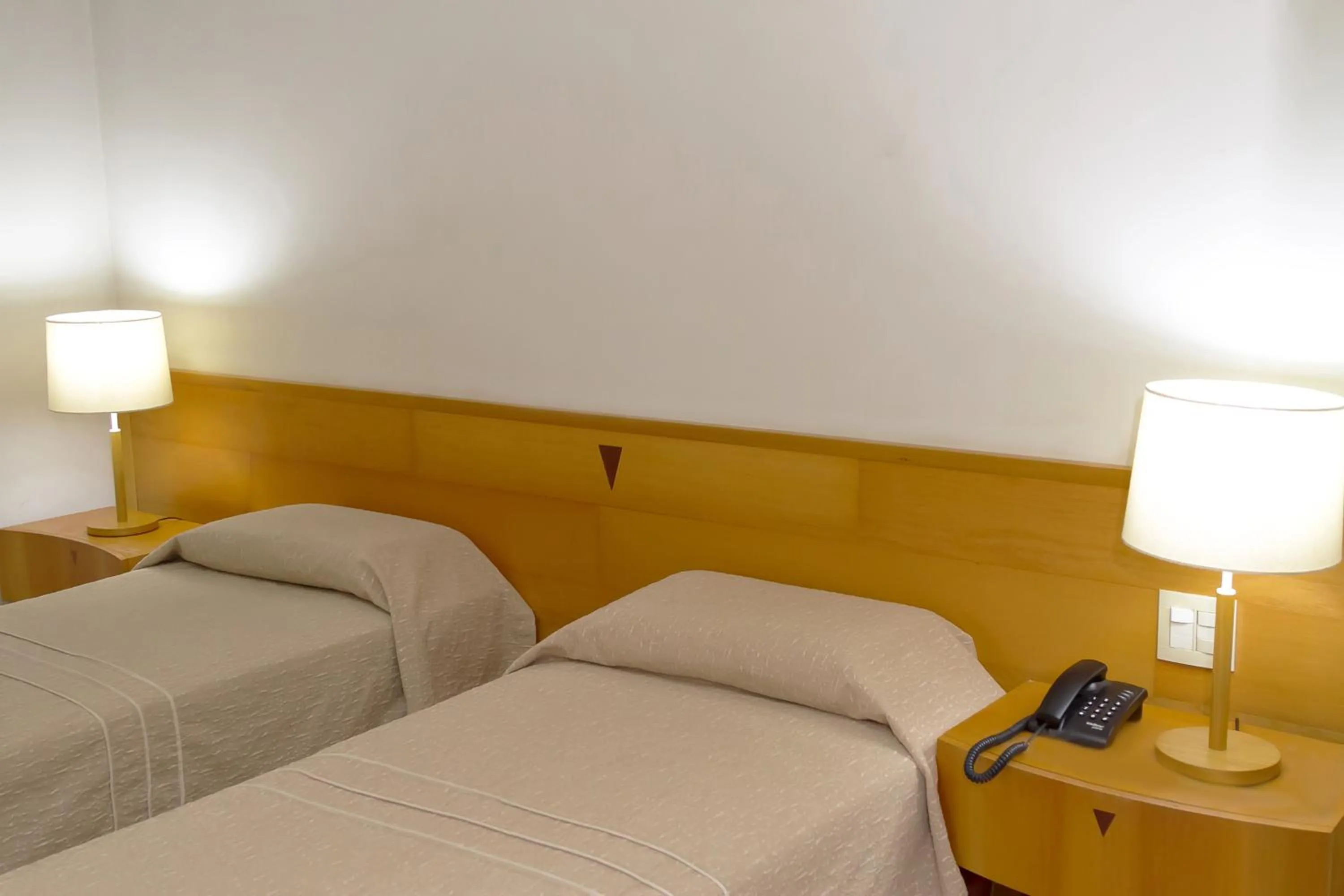 Bedroom, Bed in Hotel Canada