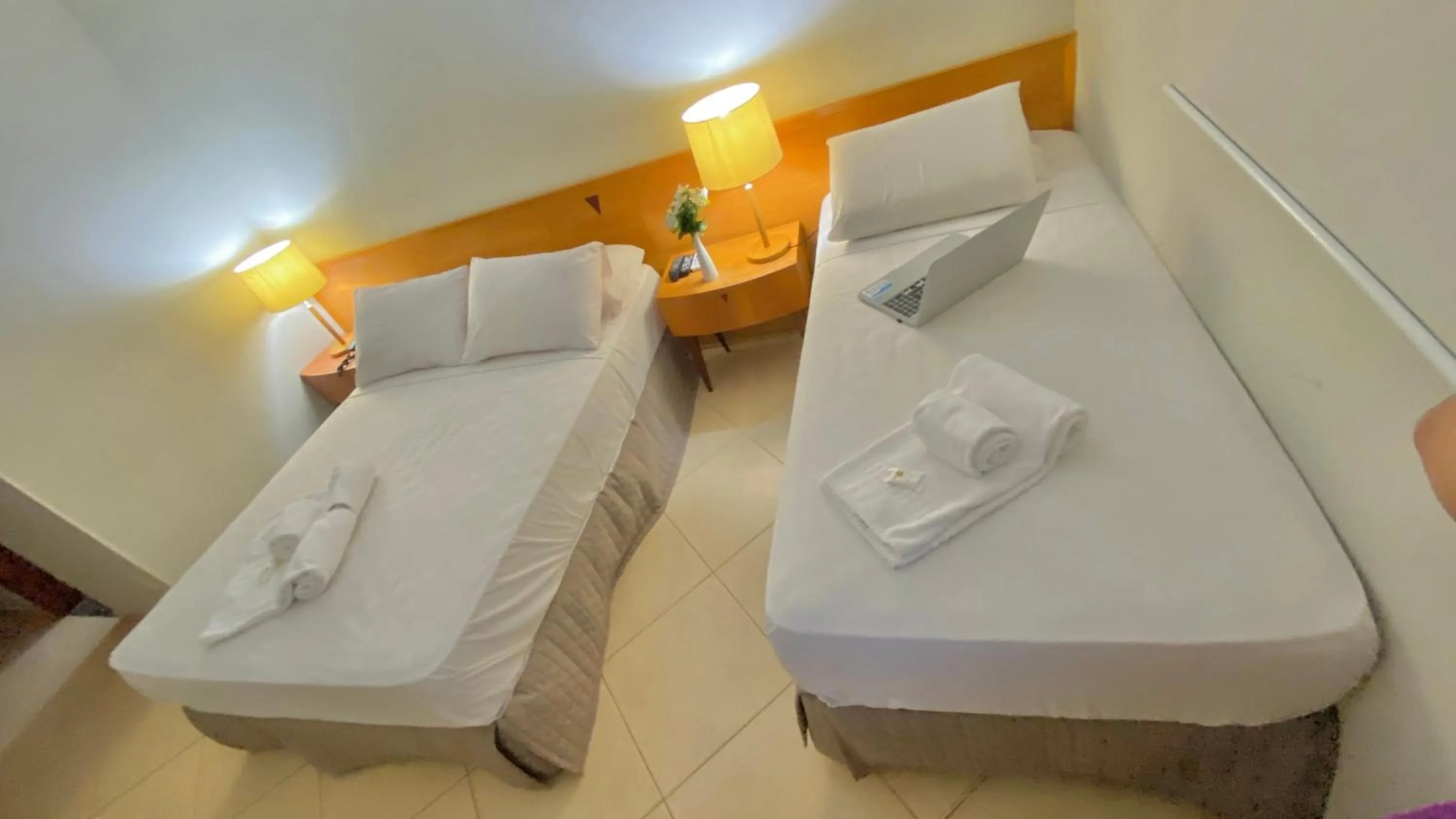 Bedroom, Bed in Hotel Canada