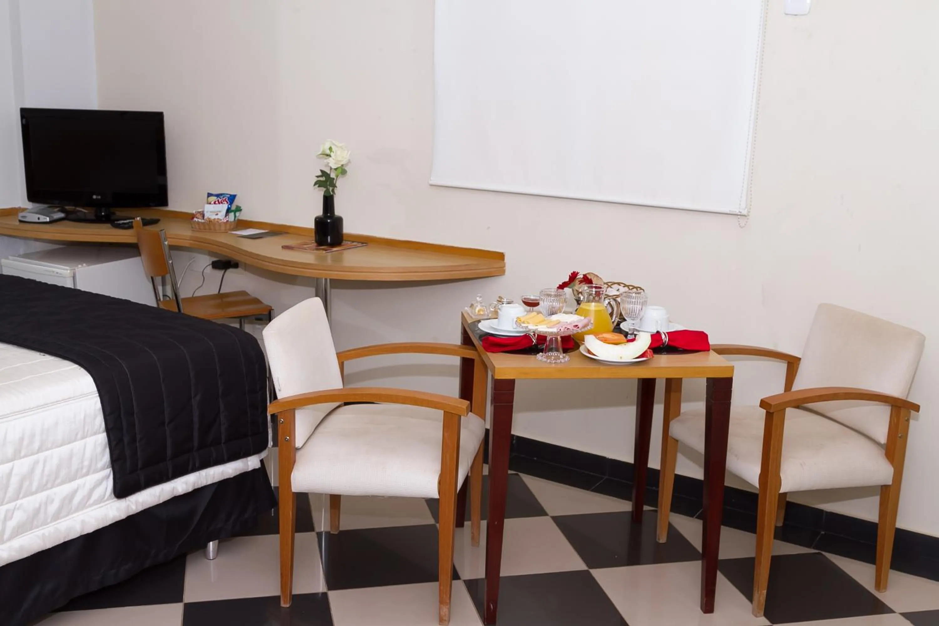 Meals in Hotel Canada