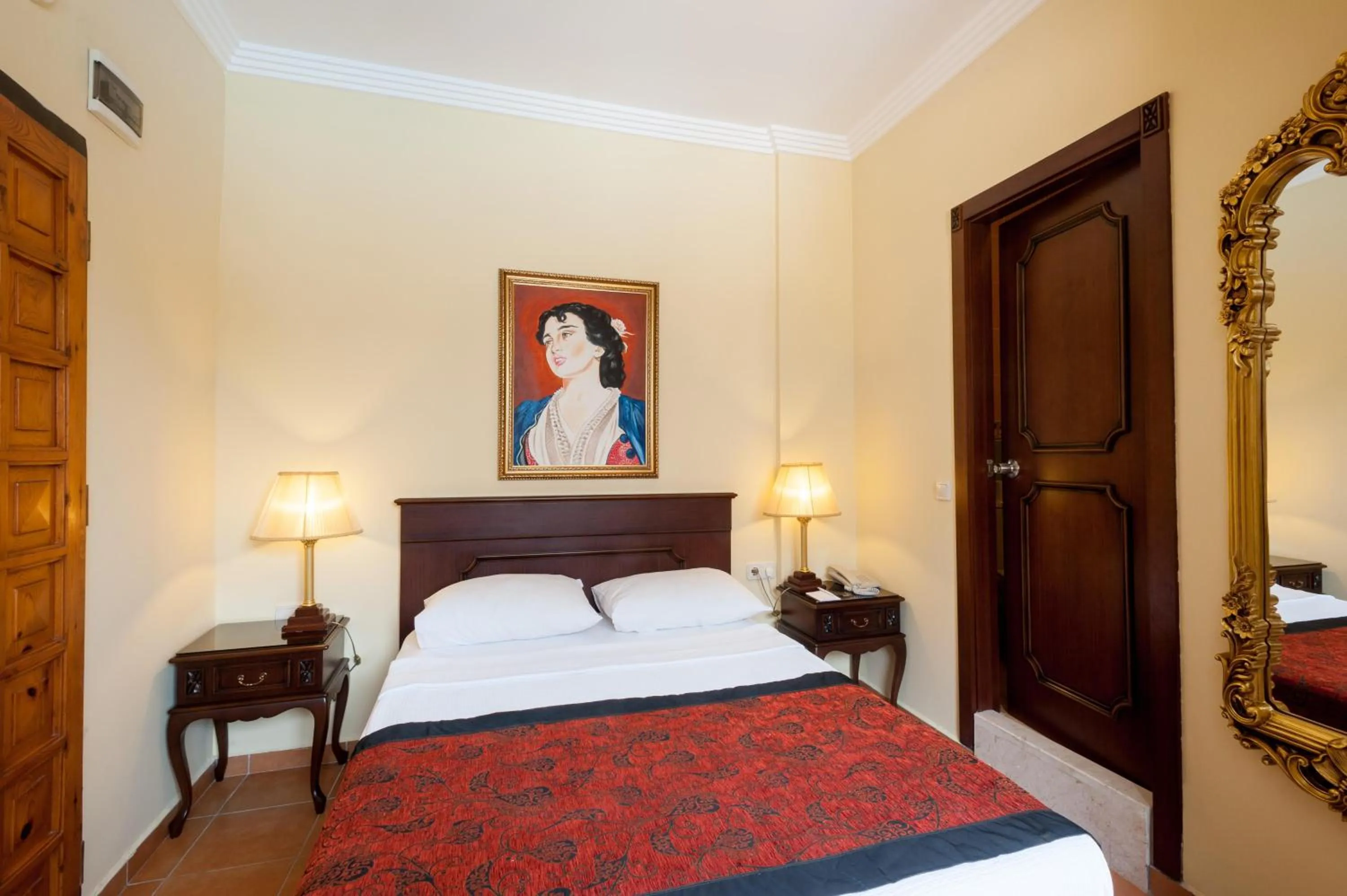 Photo of the whole room, Bed in Antique Roman Palace Museum Hotel - Adults Only Ultra All Inclusive