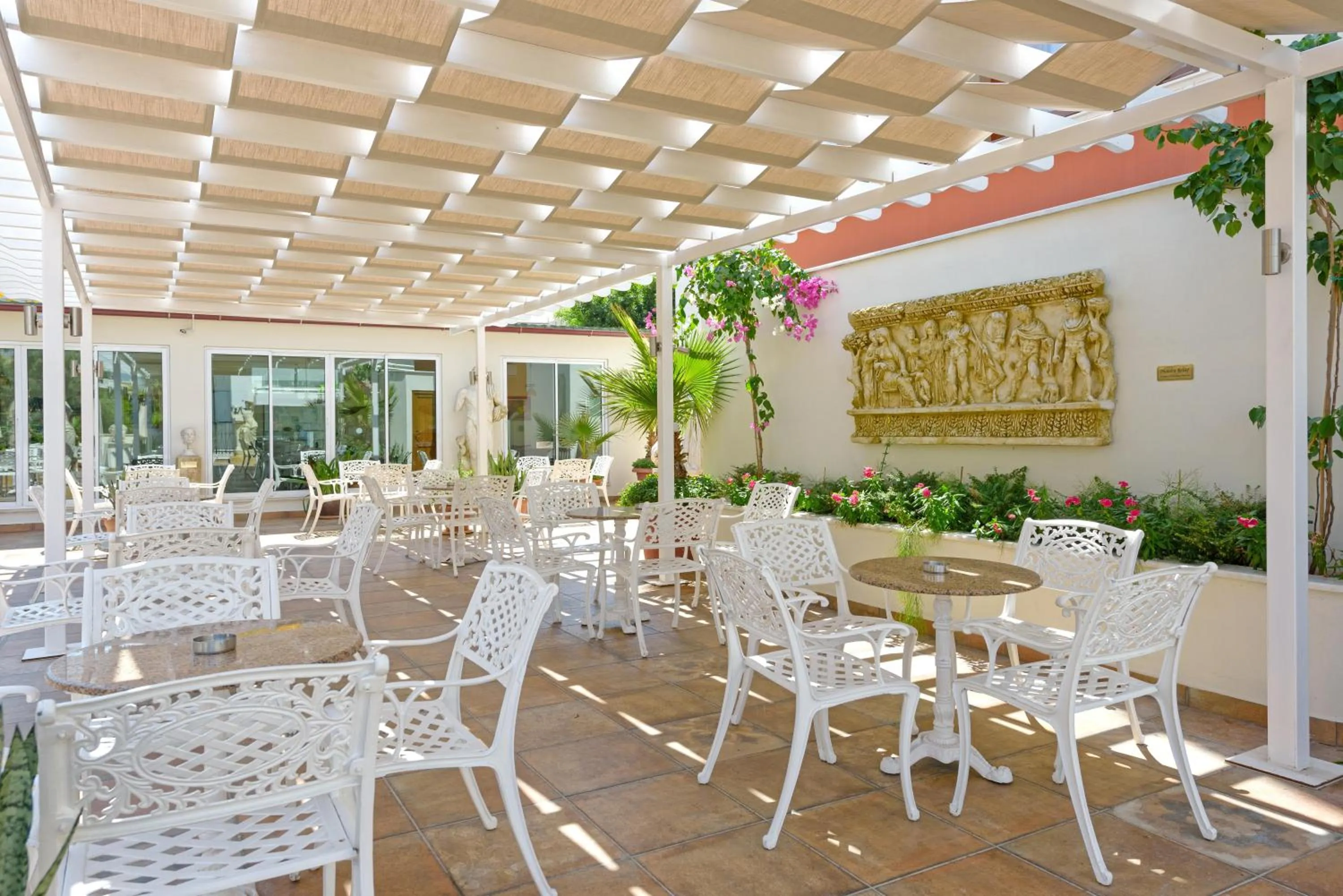 Lounge or bar in Antique Roman Palace Museum Hotel - Adults Only Ultra All Inclusive