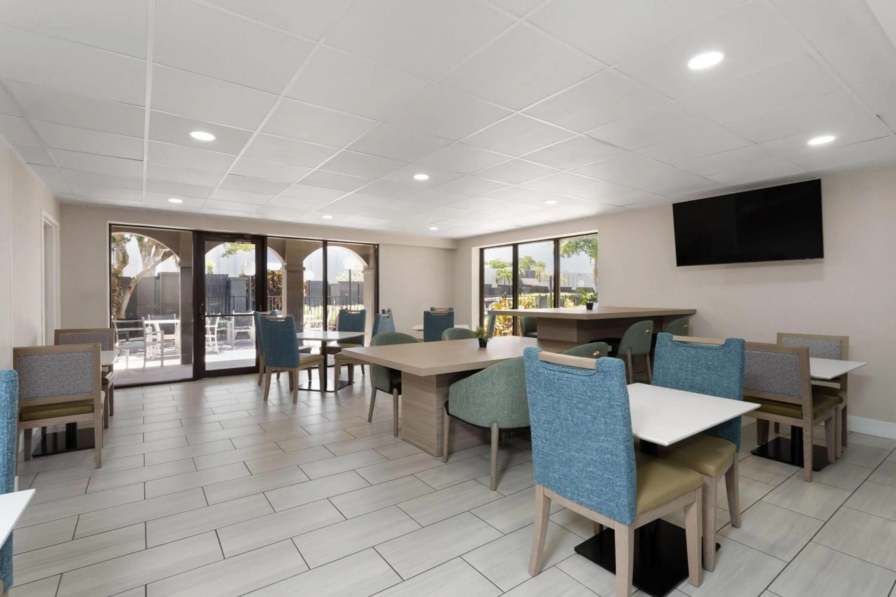 Breakfast in Hawthorn Extended Stay by Wyndham Ft Lauderdale Cypress Crk