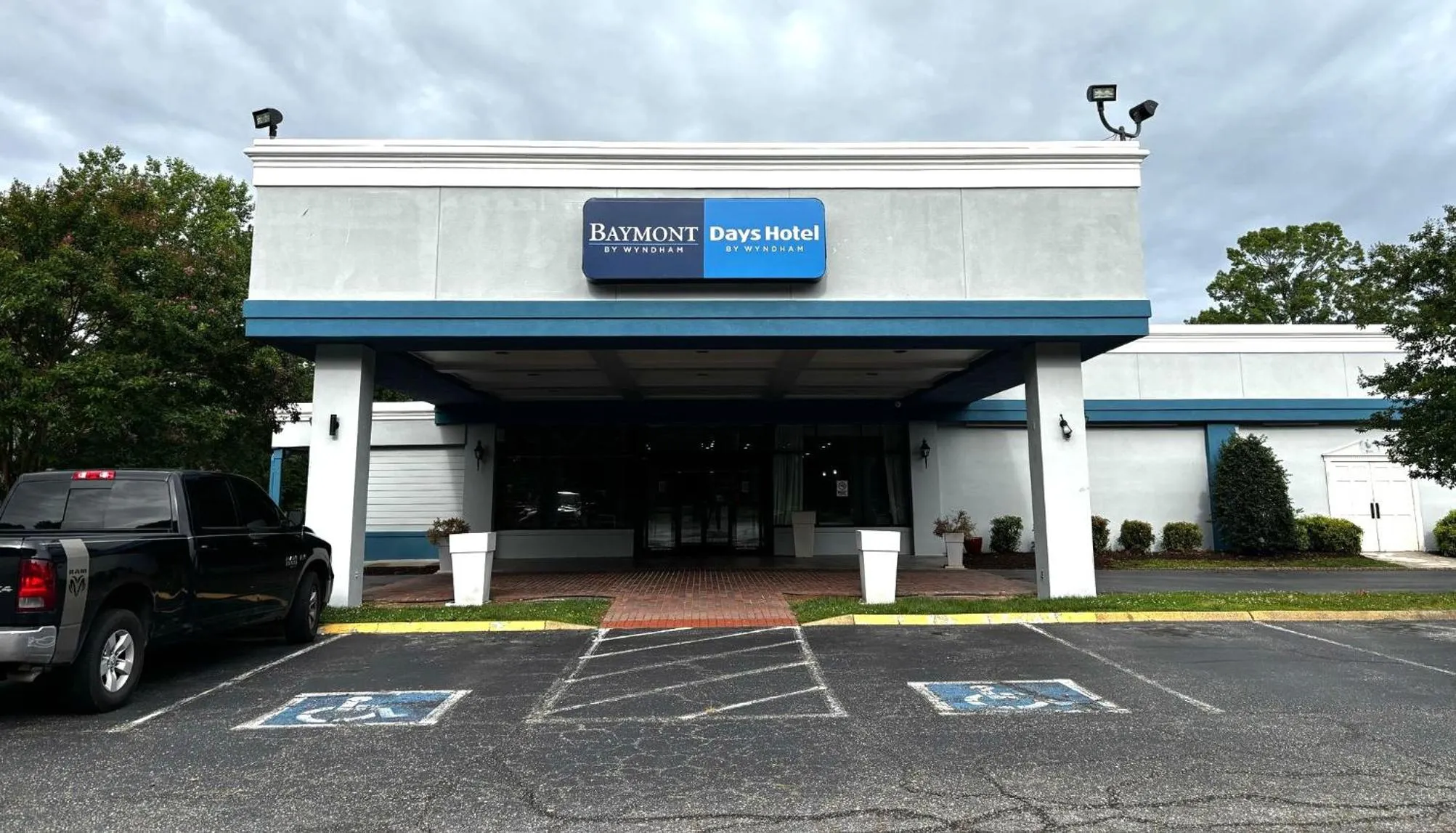 Baymont by Wyndham Williamsburg I-64