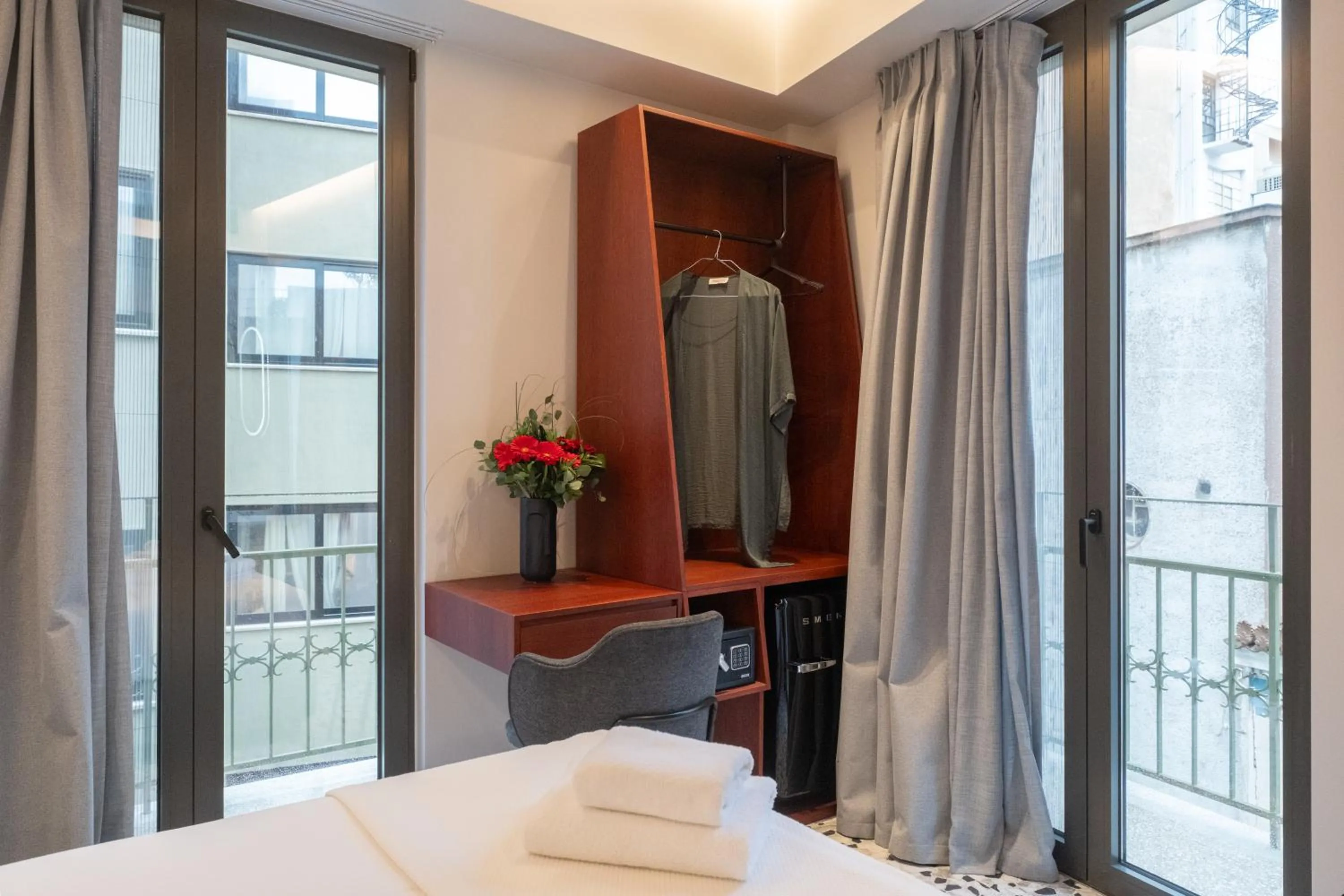 Bedroom, Bed in Athens Retro