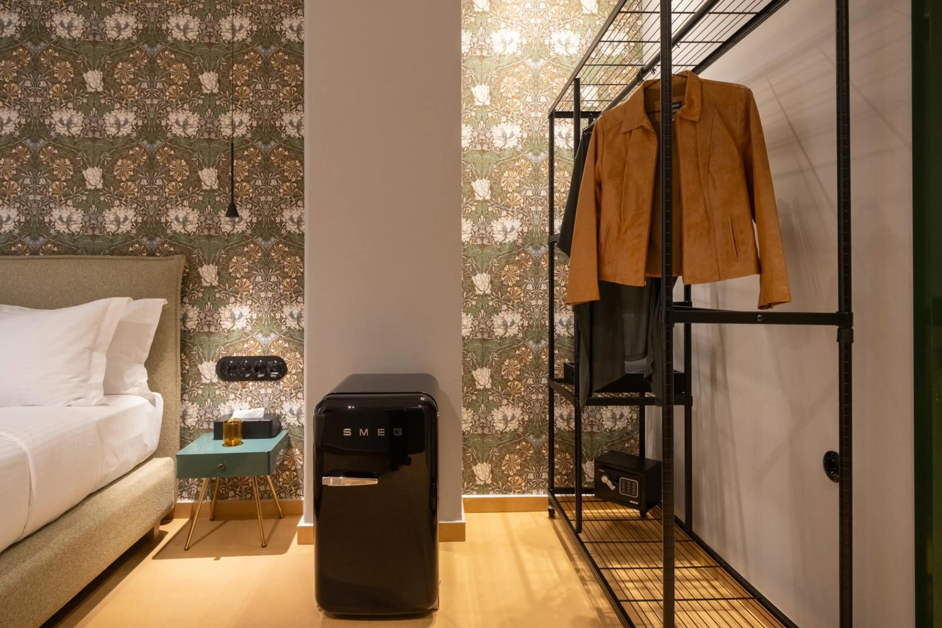 Bedroom, Bed in Athens Retro