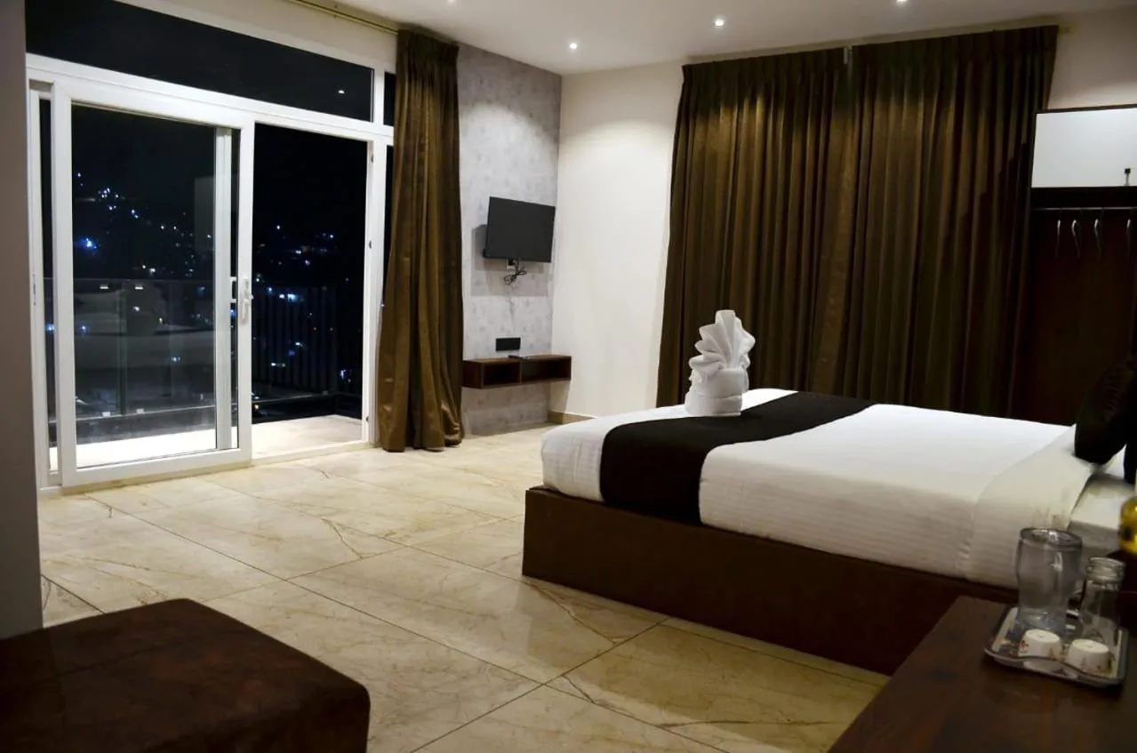 Suite with Mountain View in The Lake House