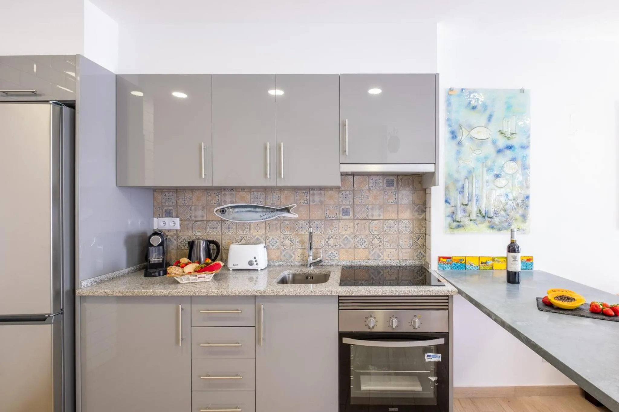 Kitchen or kitchenette in Townhouse Aqua-Maris by Algarve Vacation