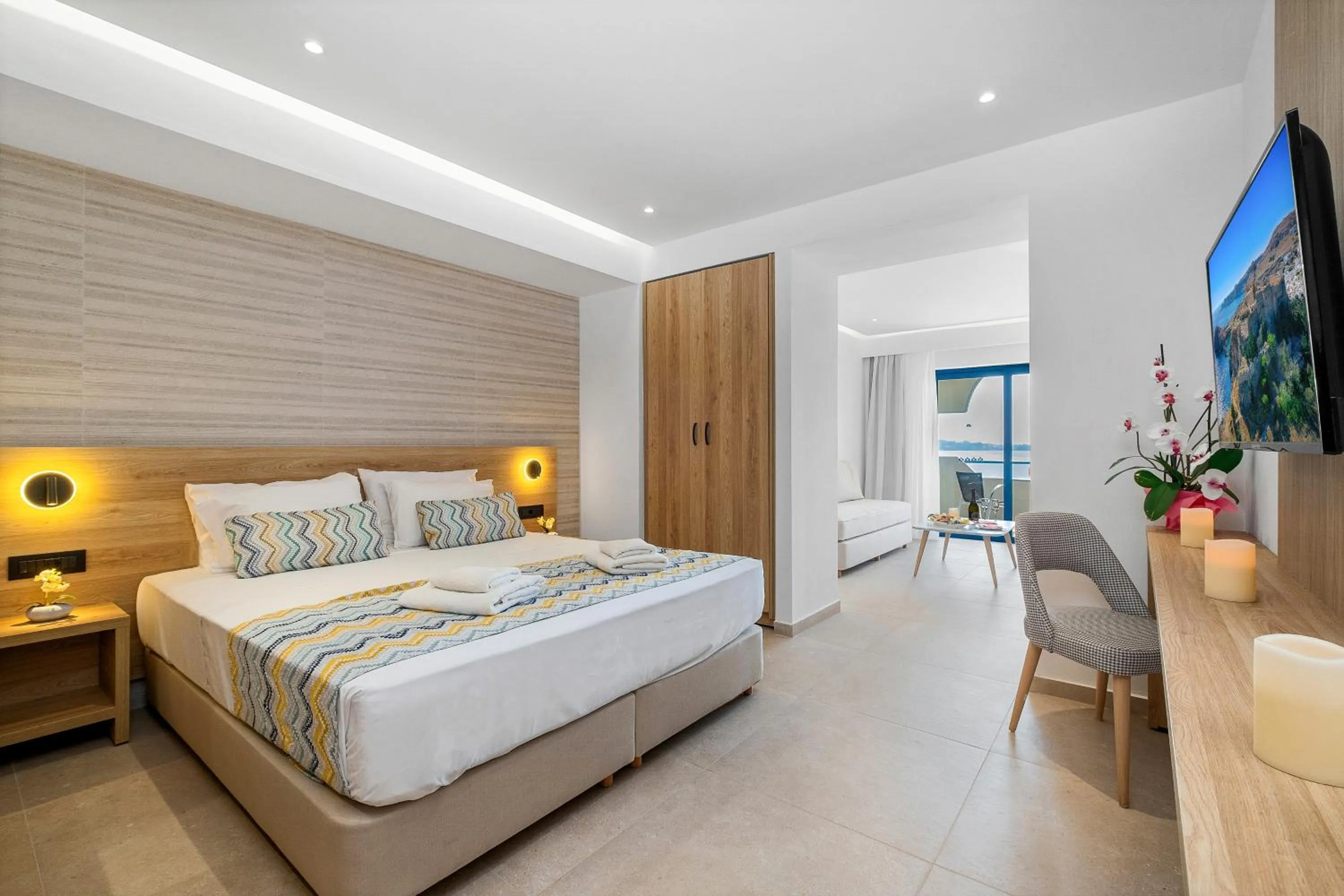 Bed in Sunrise Hotel