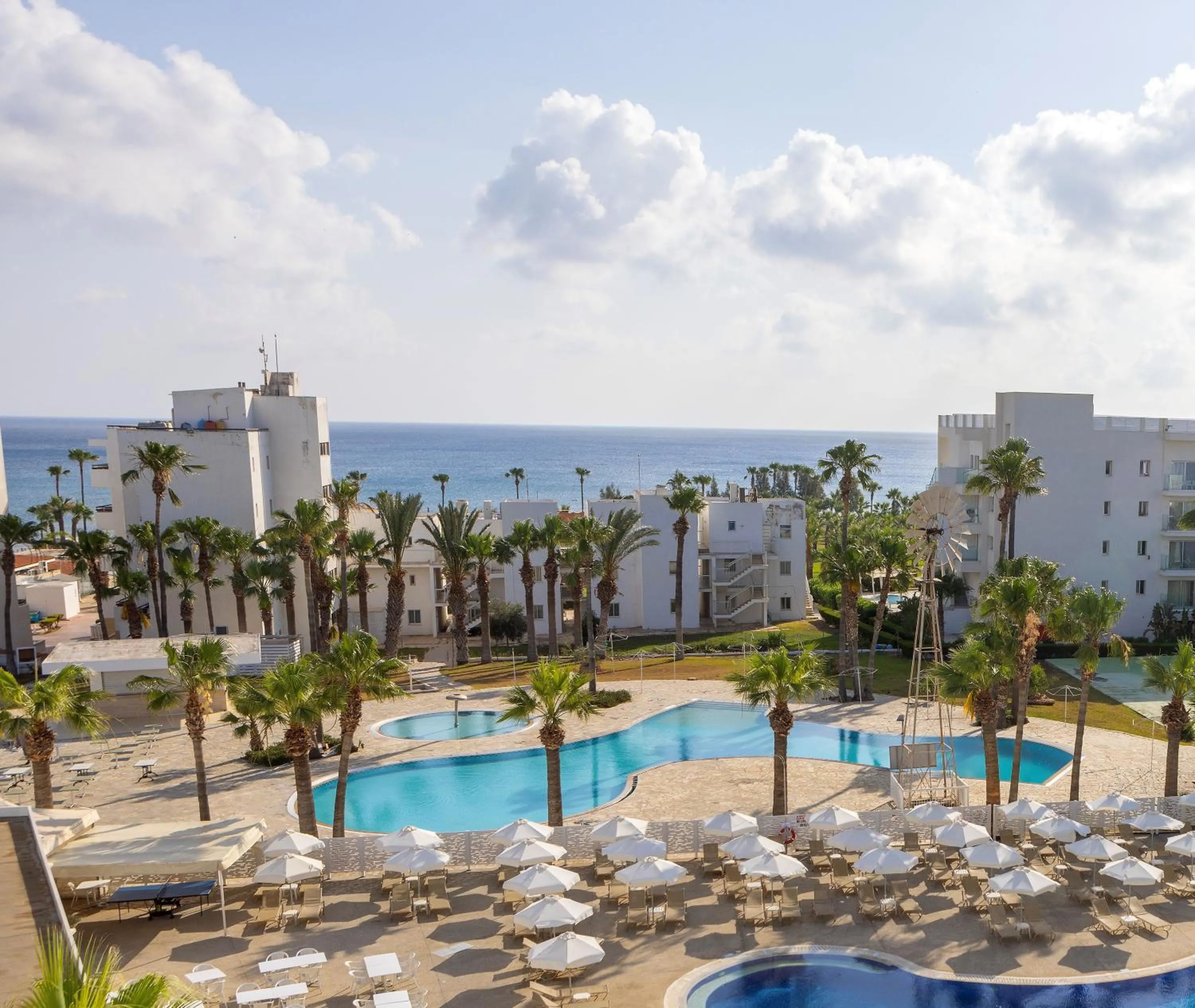 Swimming pool in Papantonia Hotel