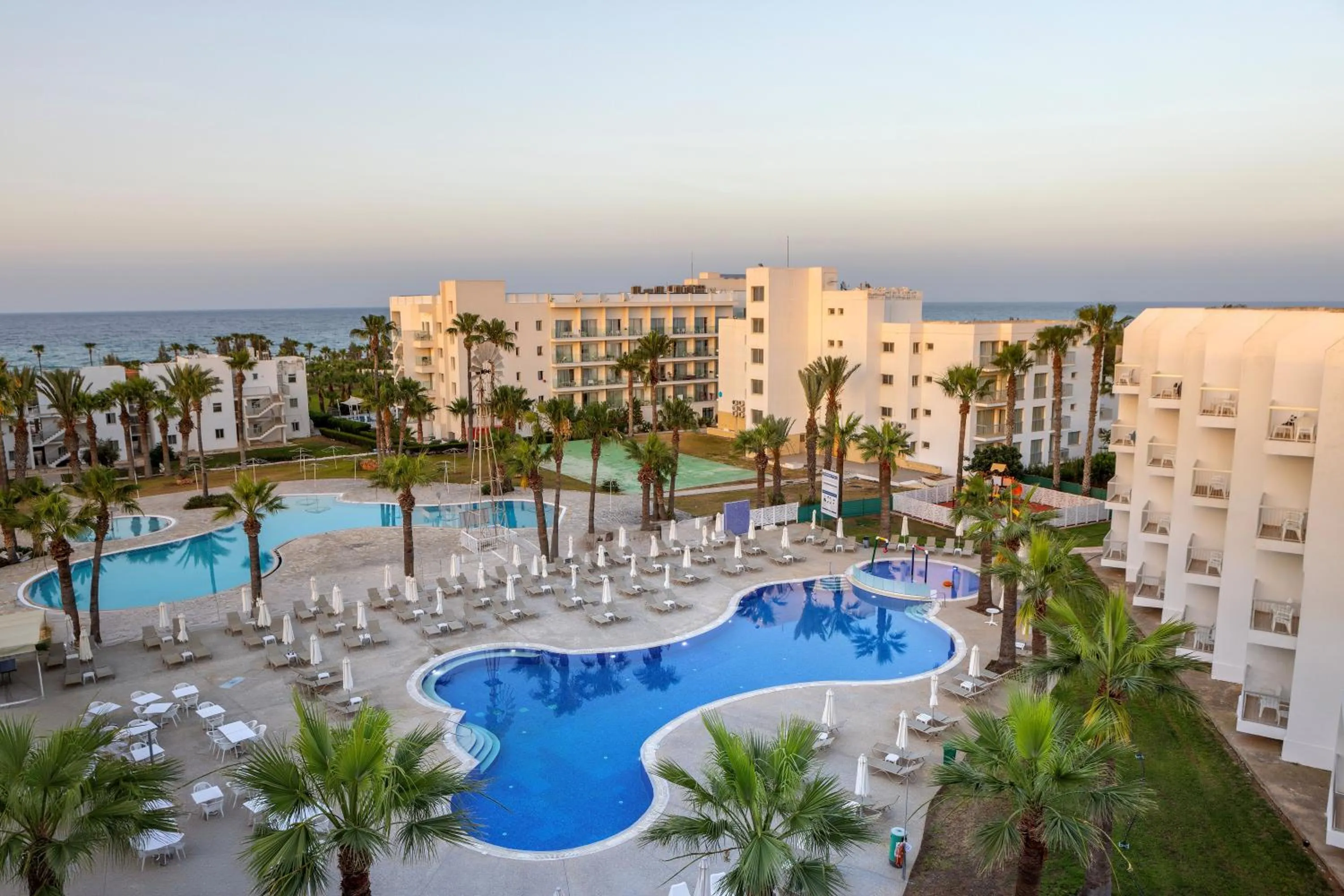 Swimming pool in Papantonia Hotel