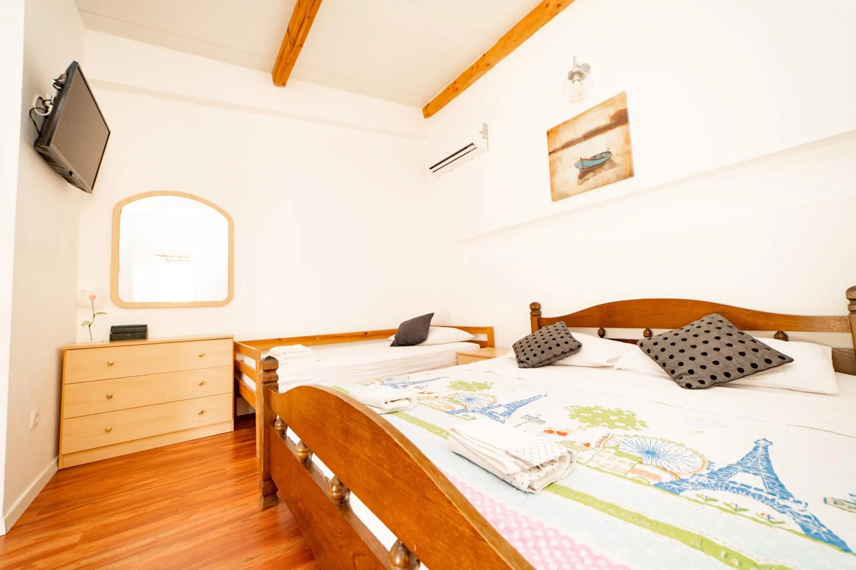 Apartment with Balcony in Guesthouse Lastavica