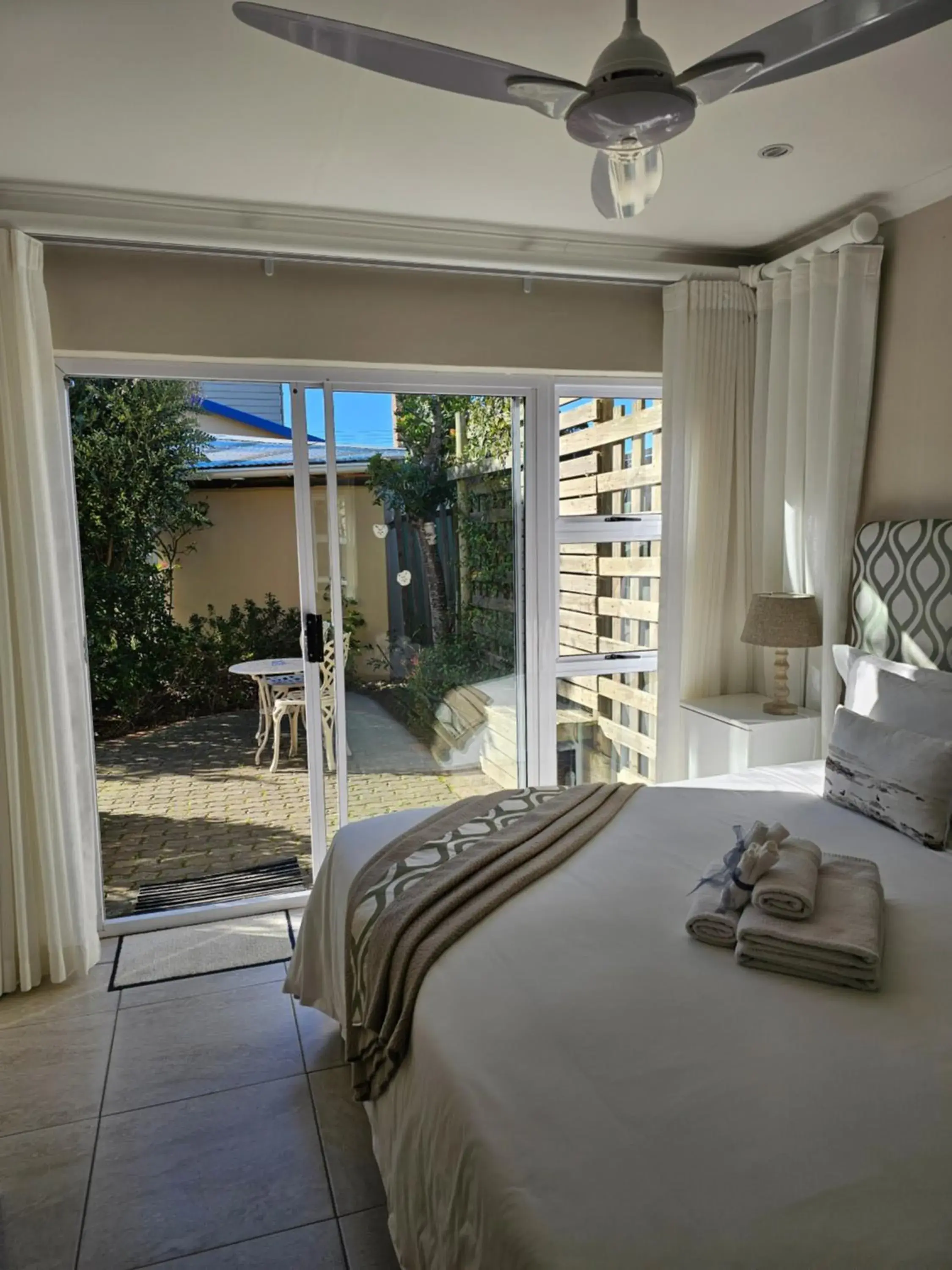 Double Room - single occupancy in 113 on Robberg Double Room - single occupancy in 113 on Robberg