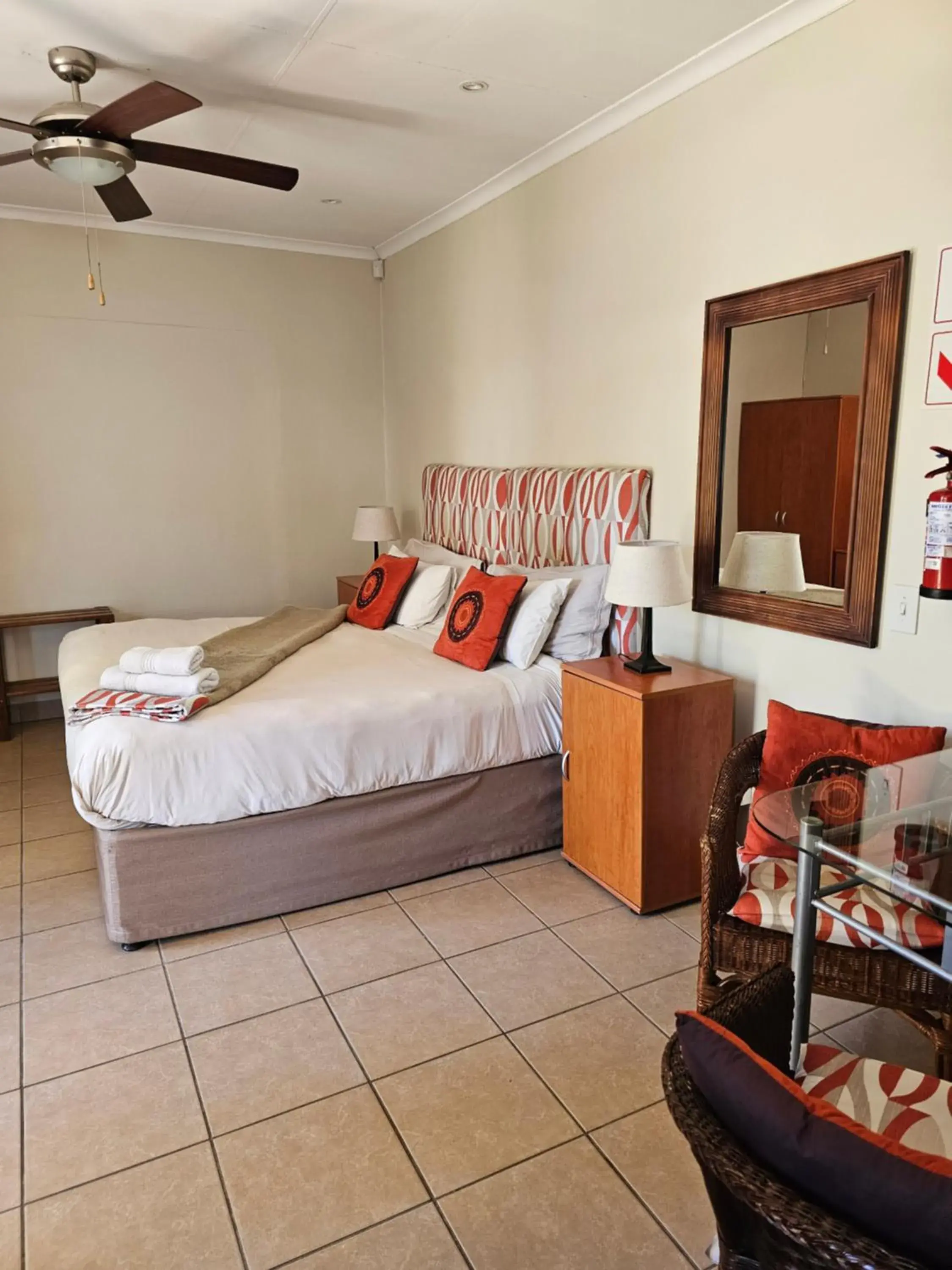 Comfort King Room - single occupancy in 113 on Robberg Comfort King Room - single occupancy in 113 on Robberg