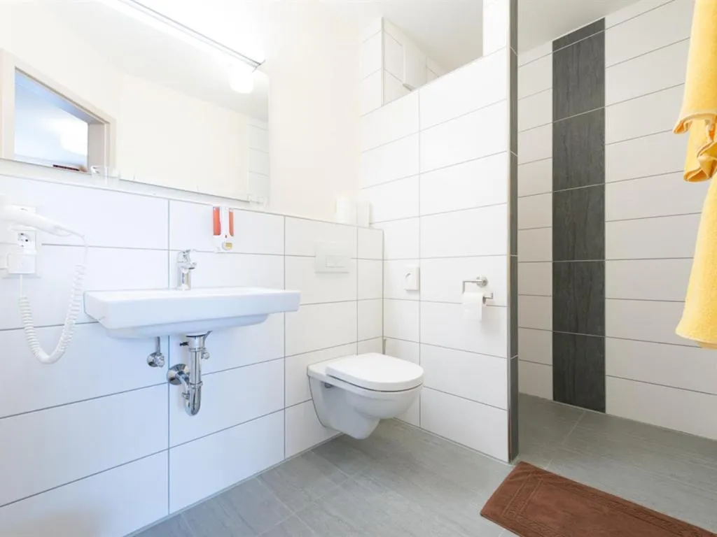 Bathroom in Landgasthof Schwarzes Roß