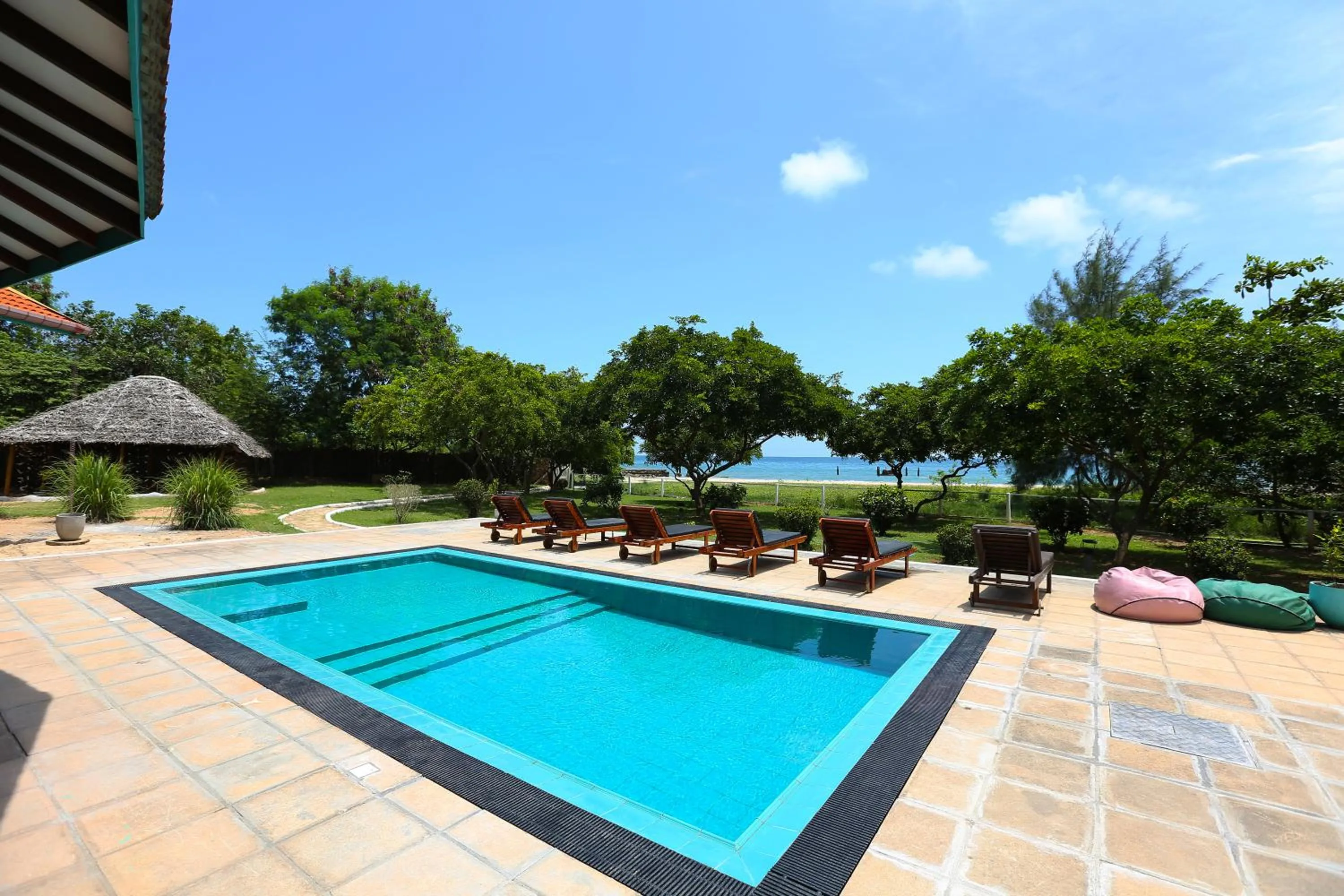 The Beach house by Kay Jay Hotels