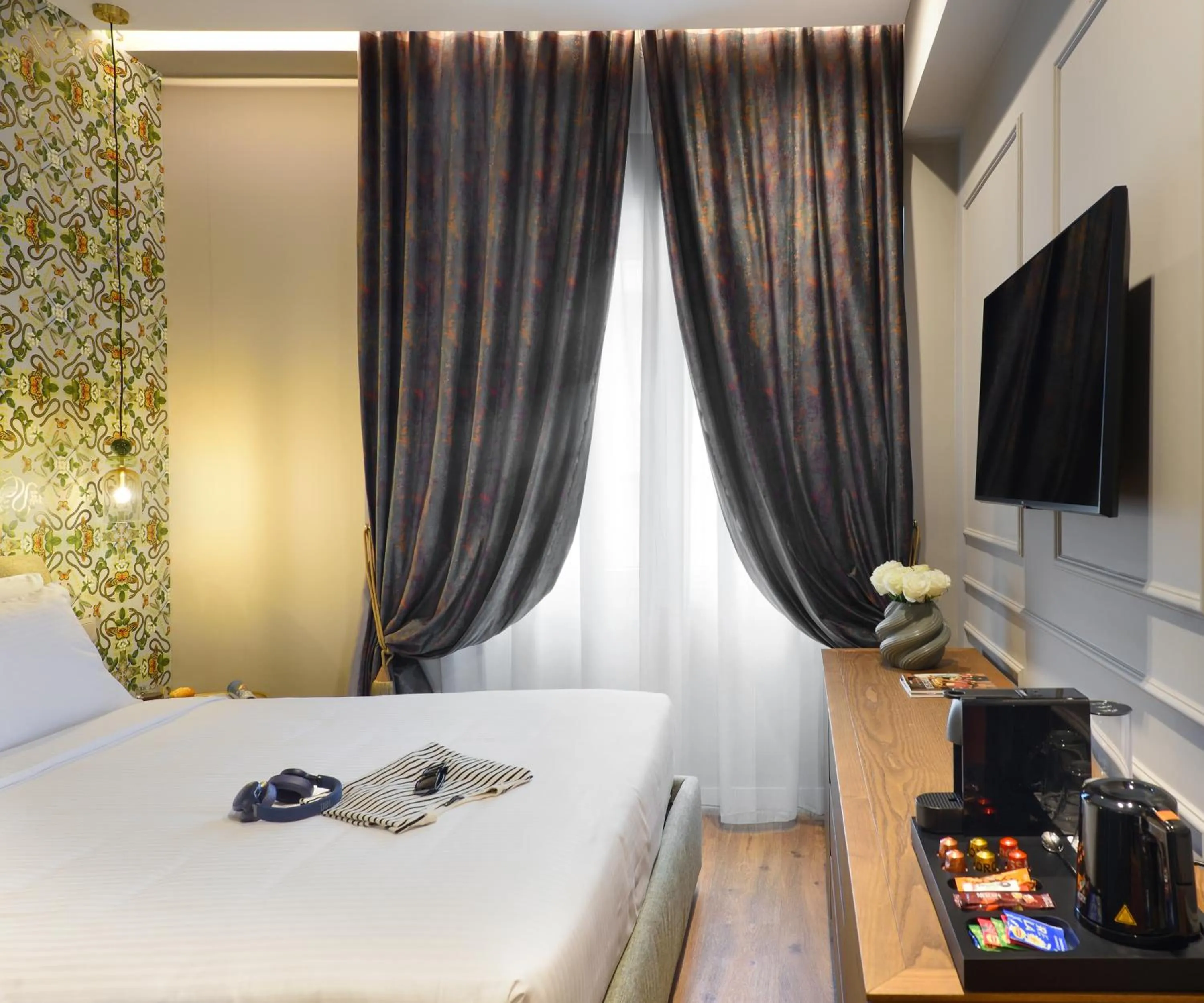 Bed in The Oscar Olympic Hotel