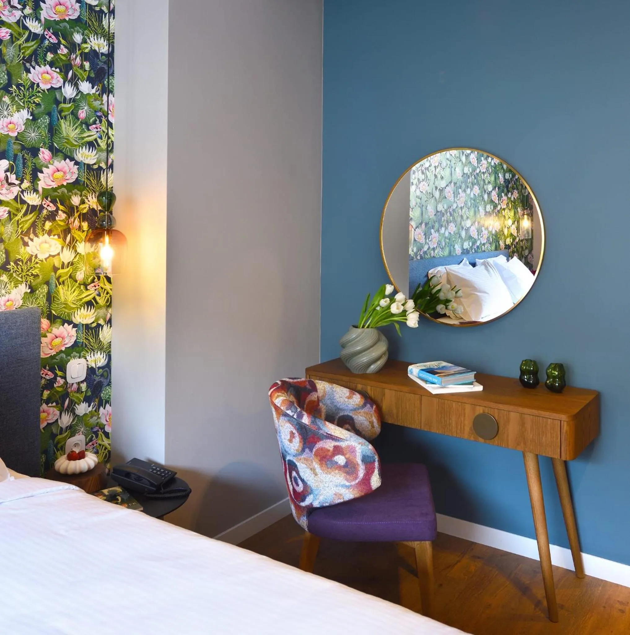 Bedroom, Bed in The Oscar Olympic Hotel