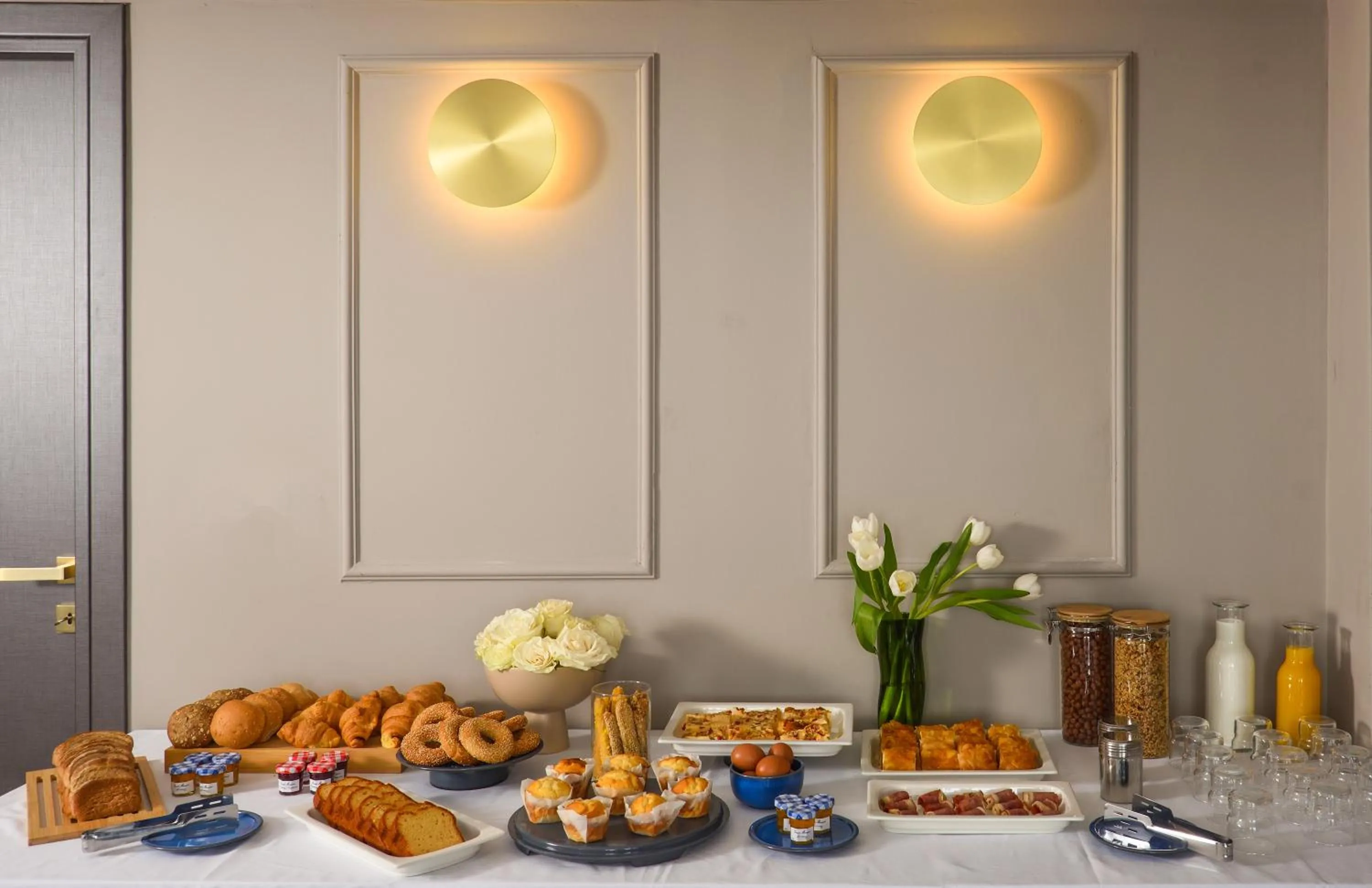 Breakfast in The Oscar Olympic Hotel