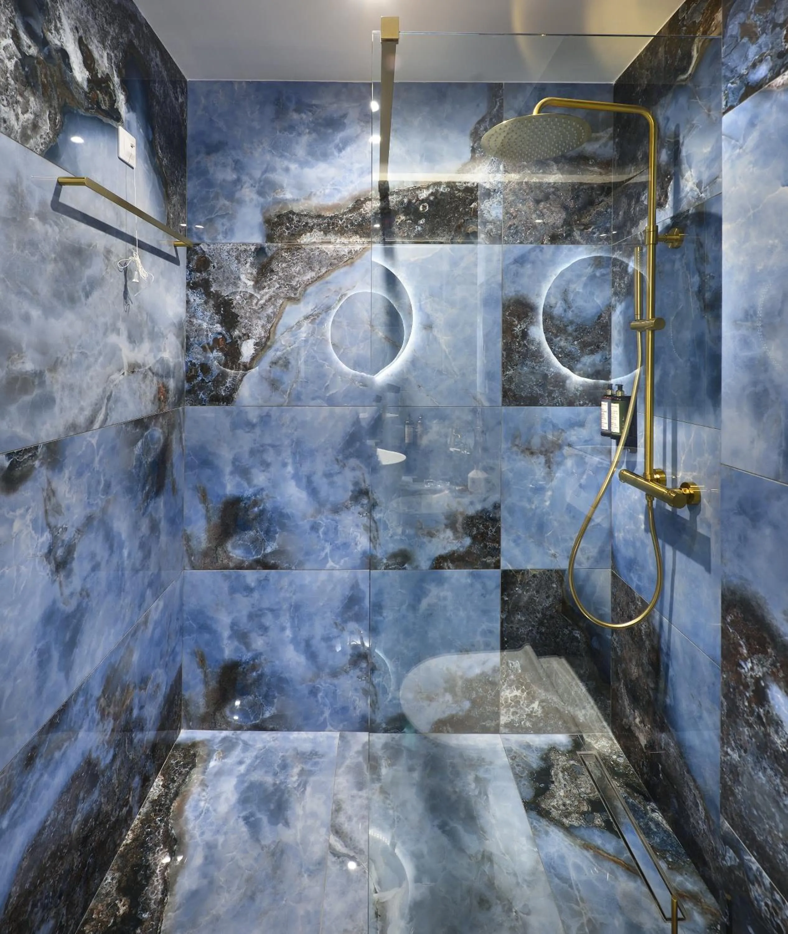 Bathroom in The Oscar Olympic Hotel