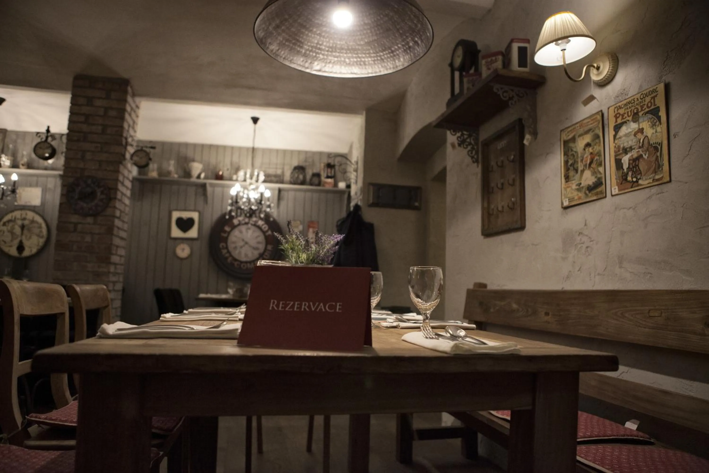 Restaurant/places to eat in Apartments Rose Garden
