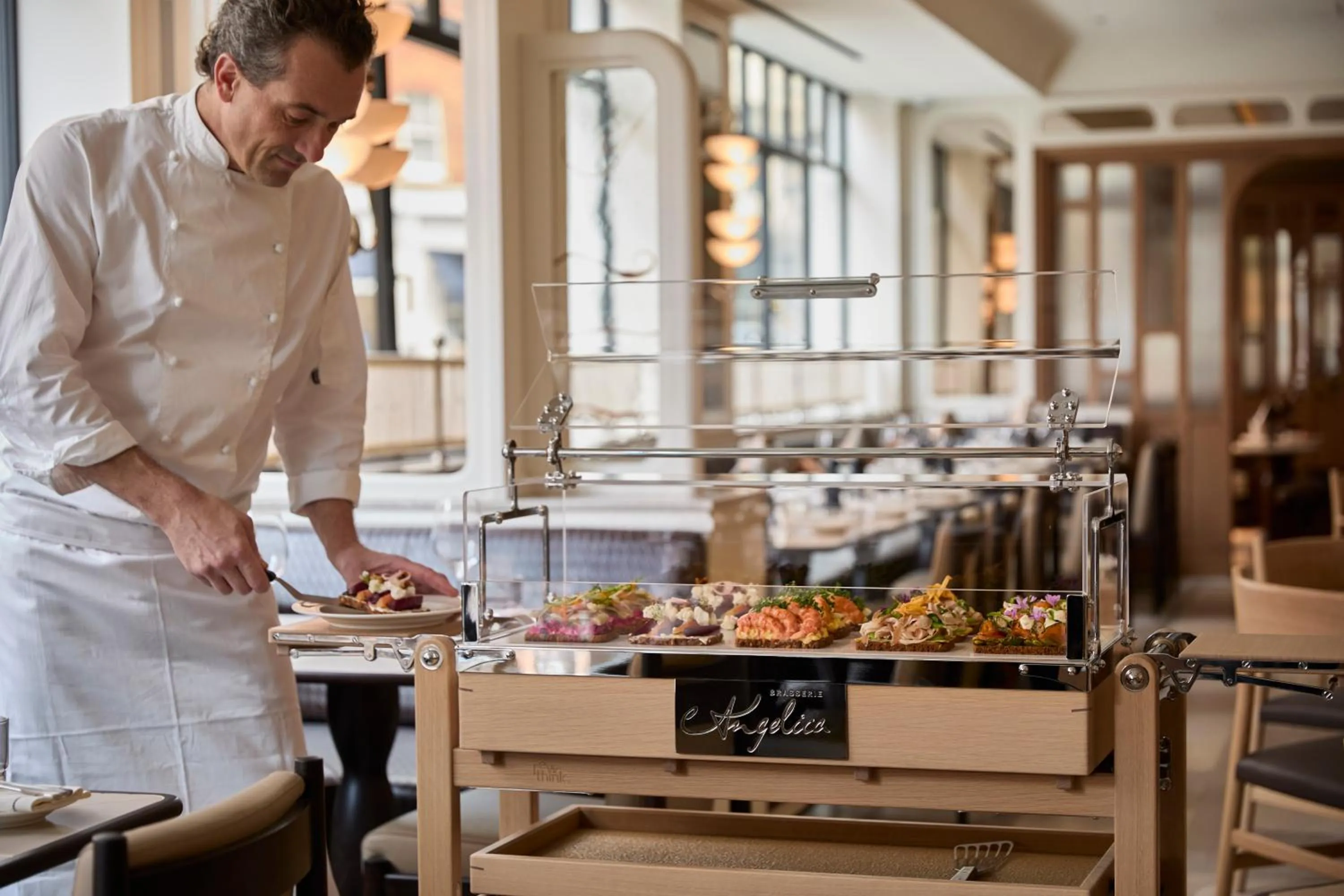 Restaurant/places to eat in The Newman