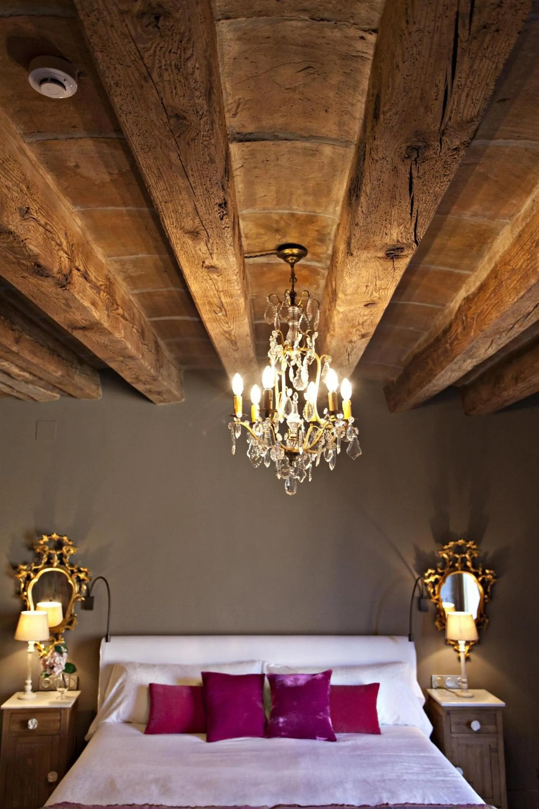 Bedroom, Bed in La Vella Farga Hotel