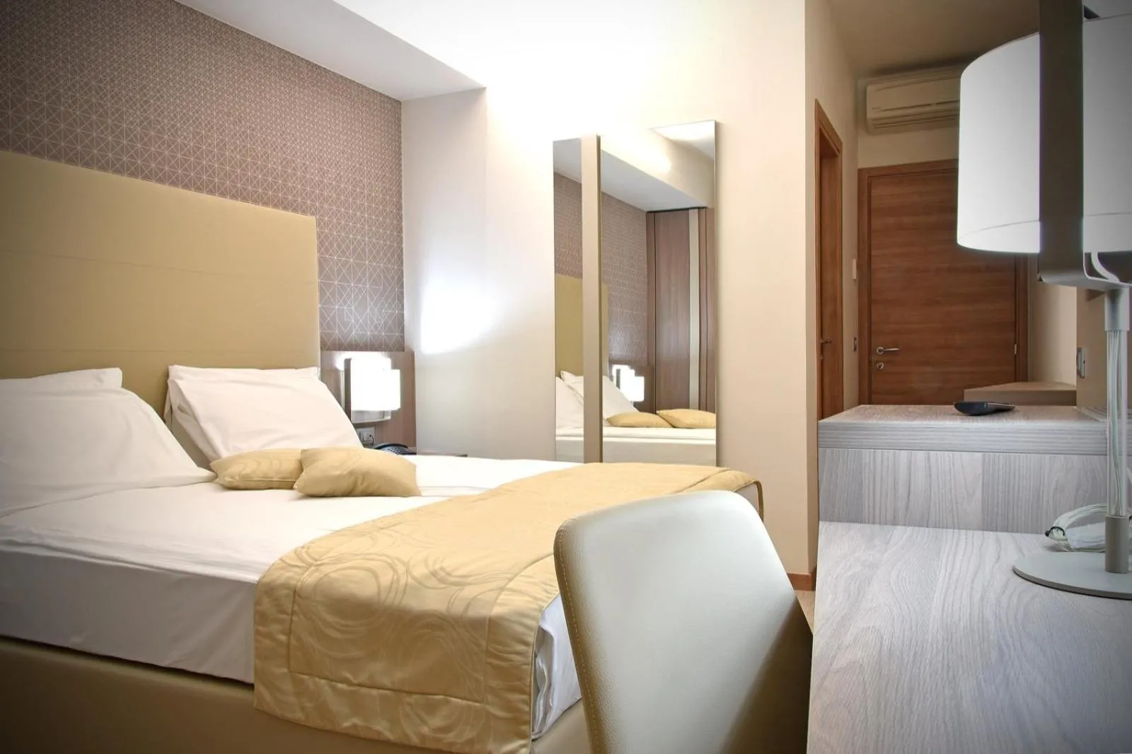Bed in Hotel Delle Nazioni - Adults Only