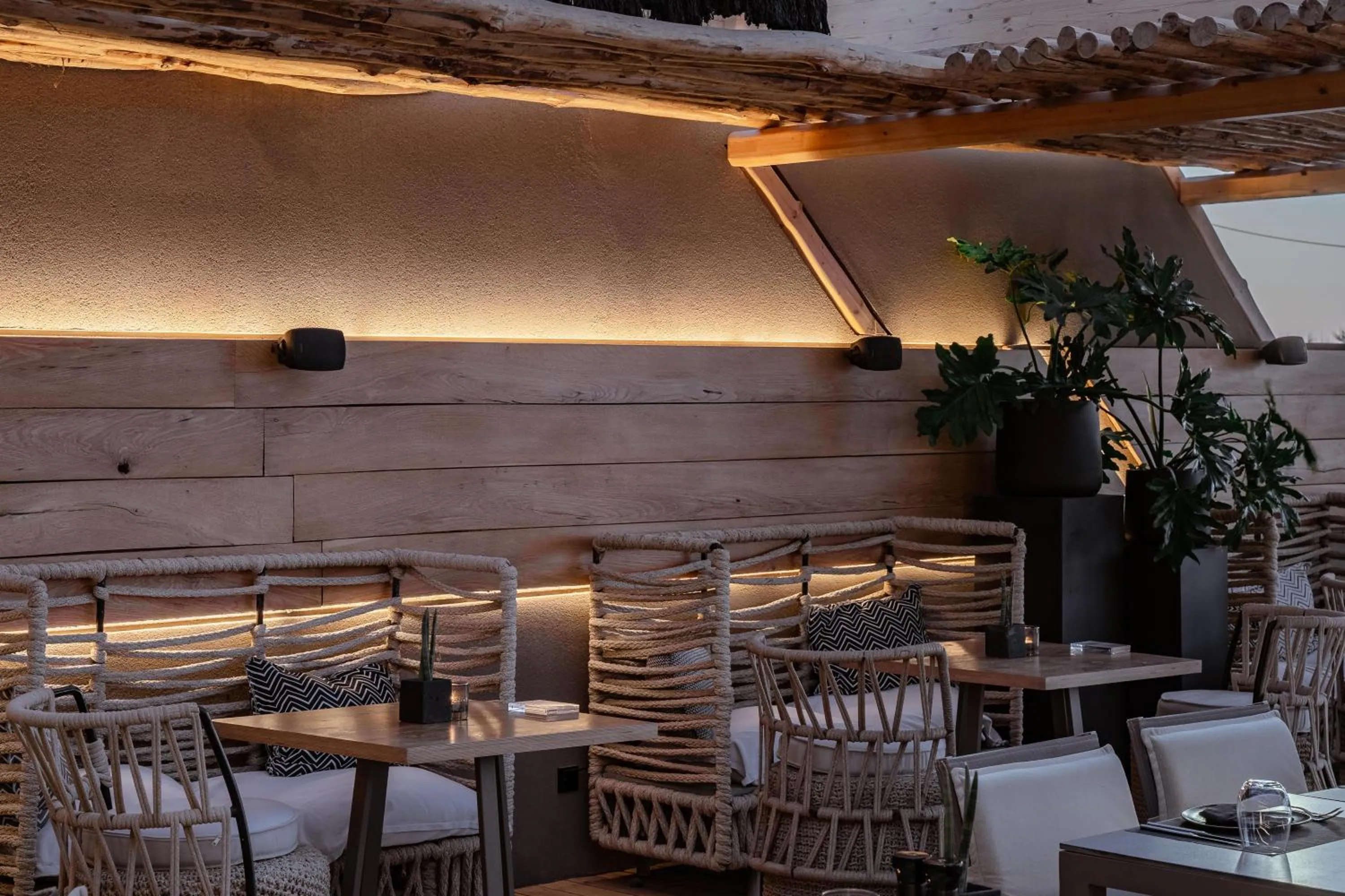 Restaurant/places to eat in NEMA Design Hotel & Spa - Adults Only