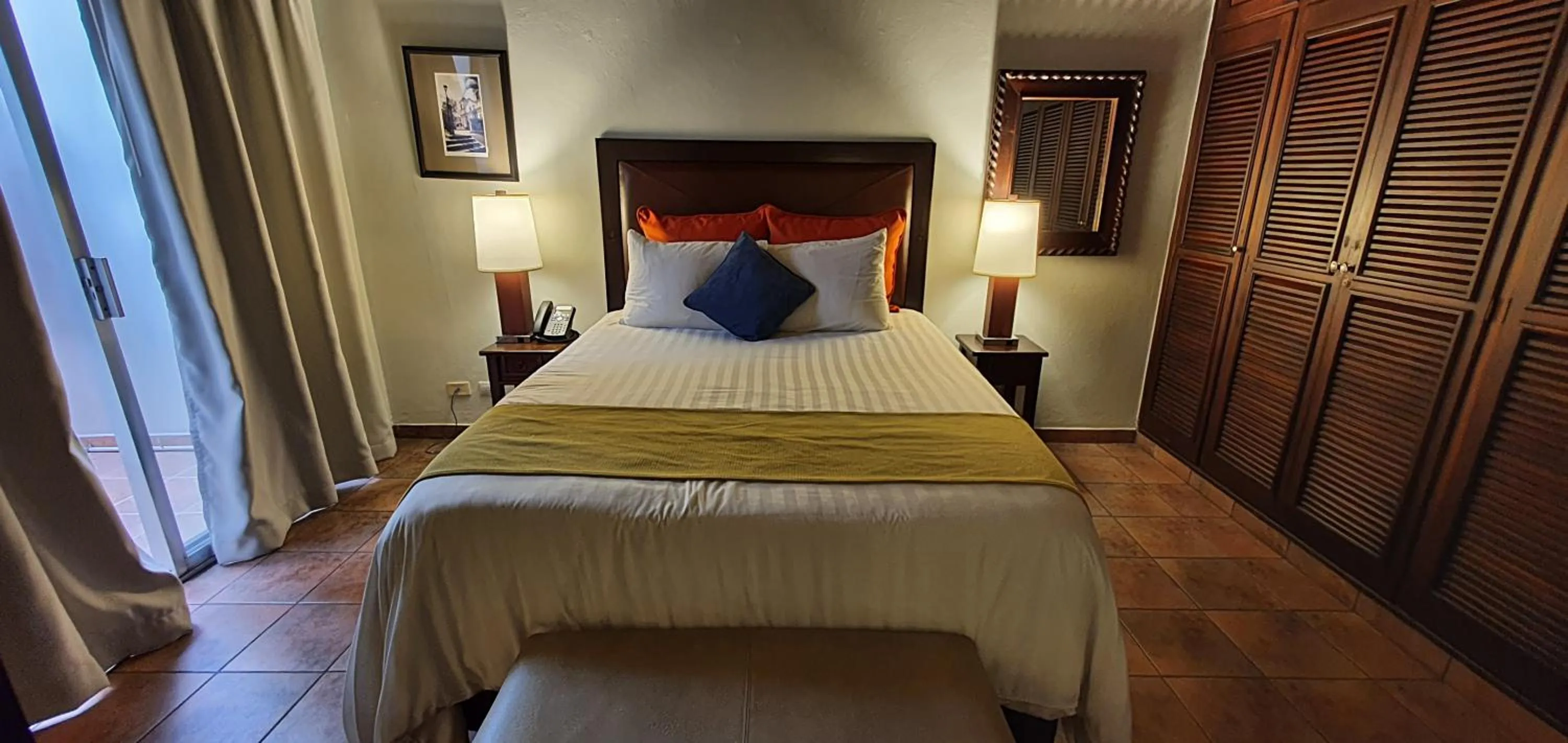 Bedroom, Bed in Humuya Inn