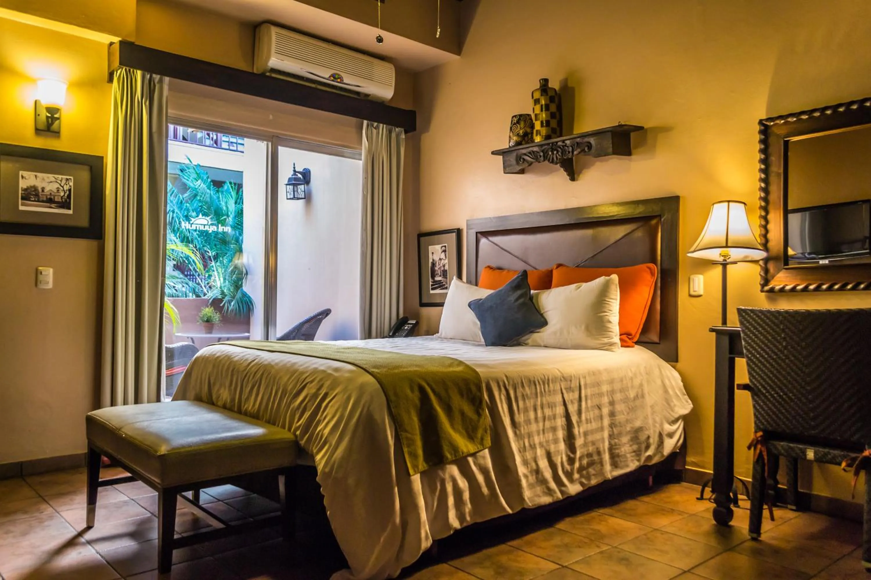 Bedroom, Bed in Humuya Inn