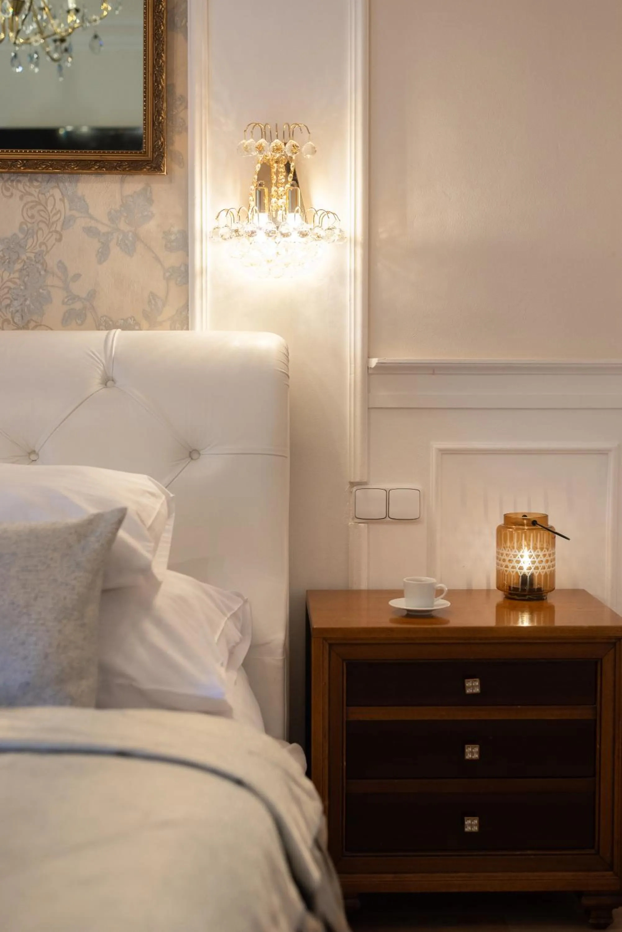 Bed in Wellness & SPA boutique Hotel pod lipkami Prague