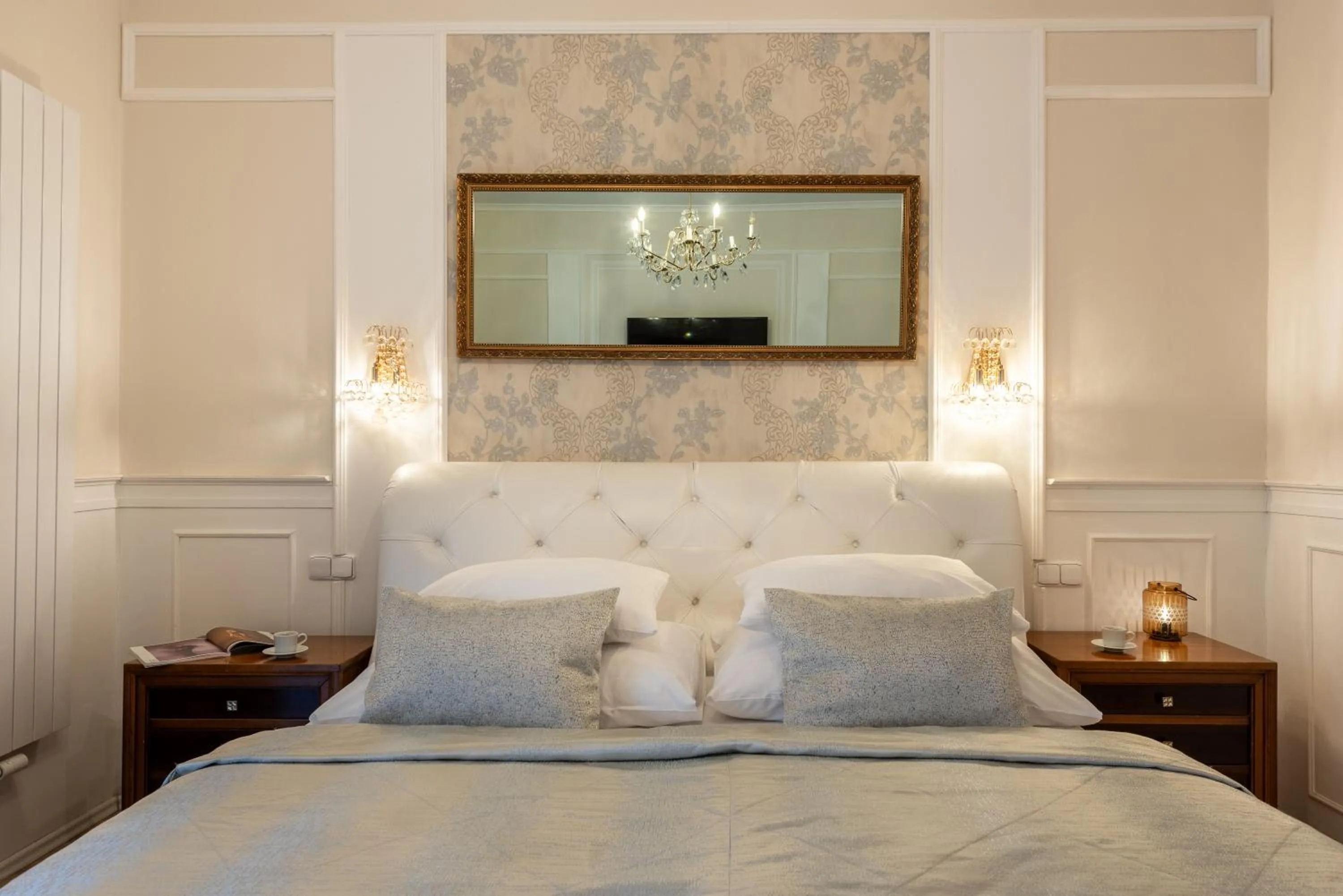 Bed in Wellness & SPA boutique Hotel pod lipkami Prague