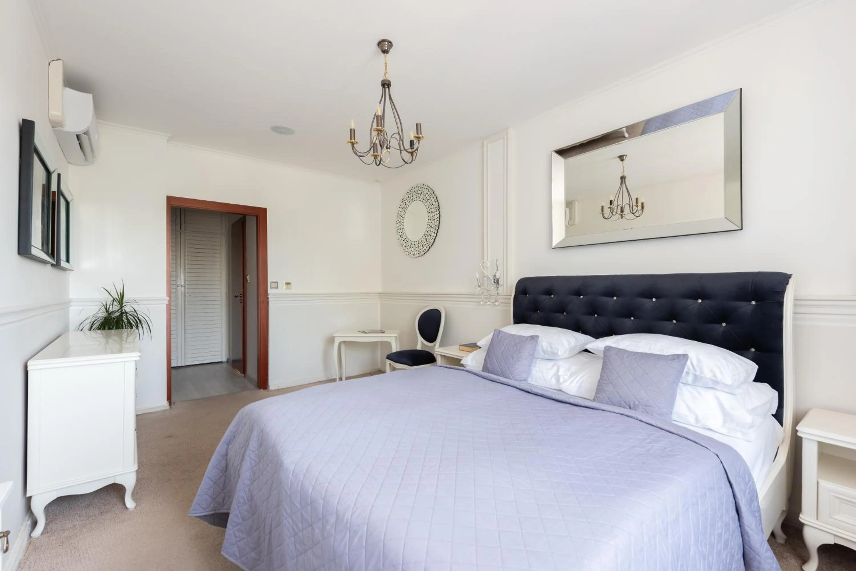 Bed in Wellness & SPA boutique Hotel pod lipkami Prague