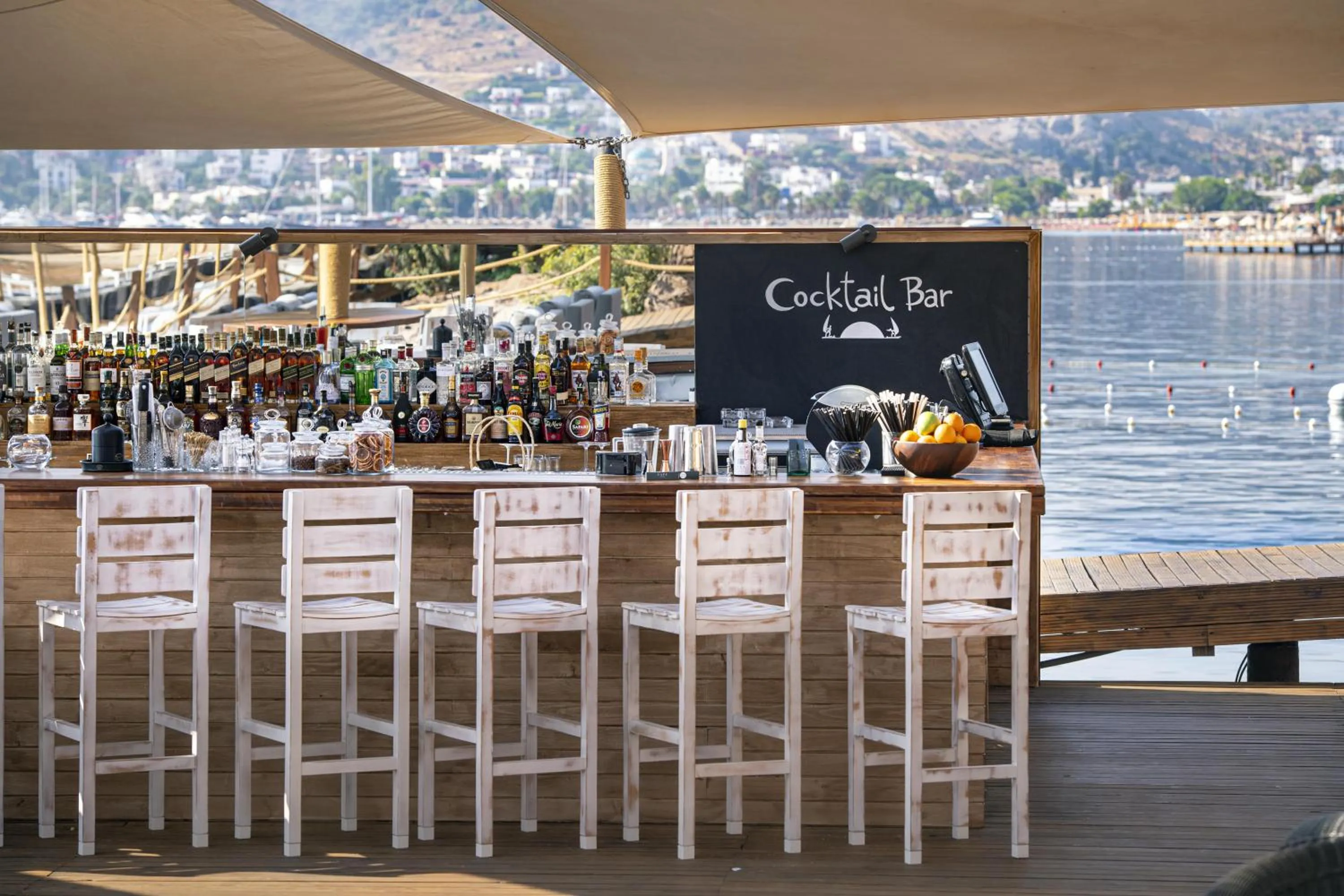 Lounge or bar in Cape Bodrum Luxury Hotel & Beach