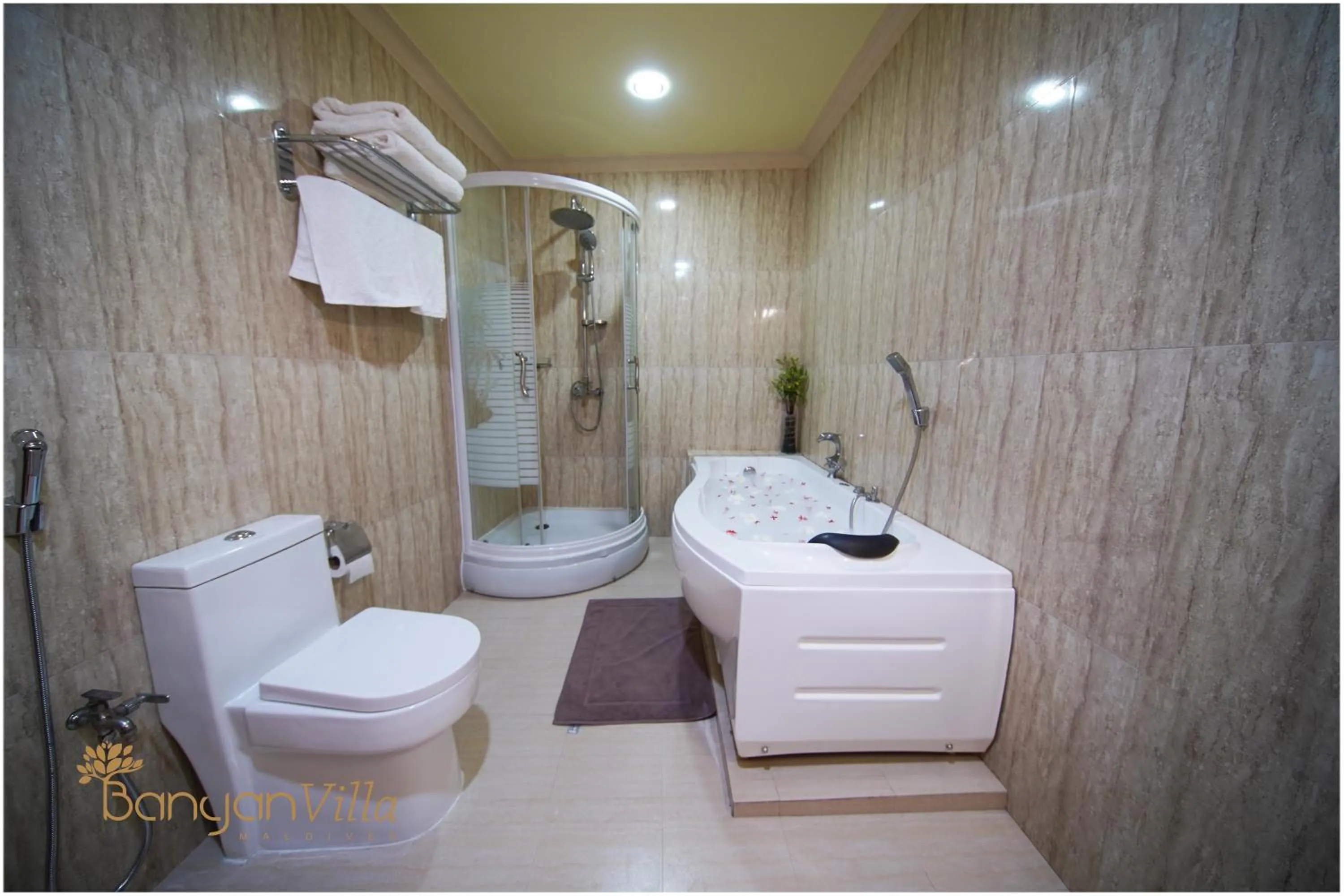 Shower in Banyan Villa Maldives Dhangethi