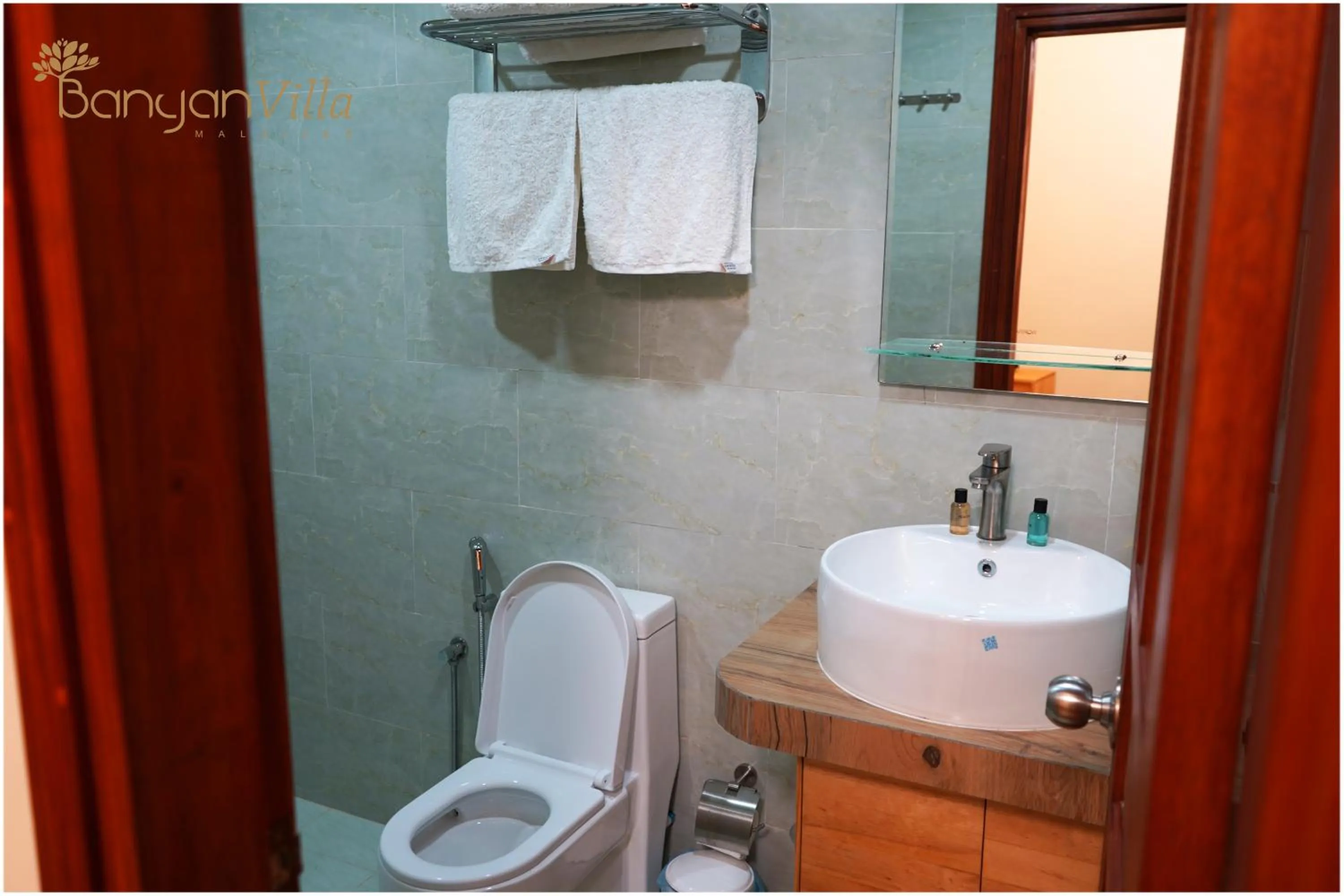 Shower in Banyan Villa Maldives Dhangethi