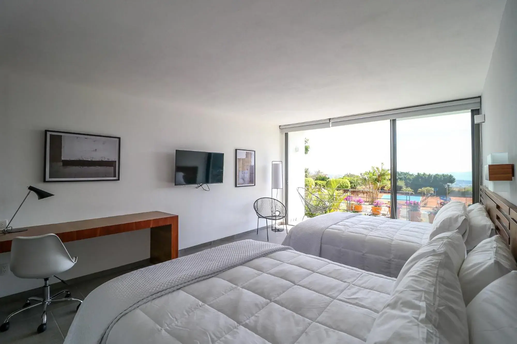 Deluxe Queen Room with Two Queen Beds in Villa Internacional Hotel & Club Deluxe Queen Room with Two Queen Beds in Villa Internacional Hotel & Club